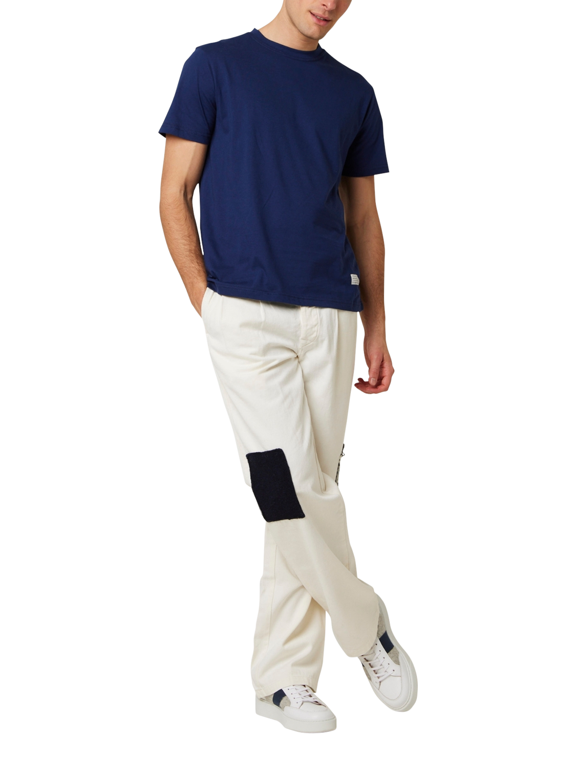 Product image 2 of 6, which shows Peregrine Classic T-Shirt, Navy, S