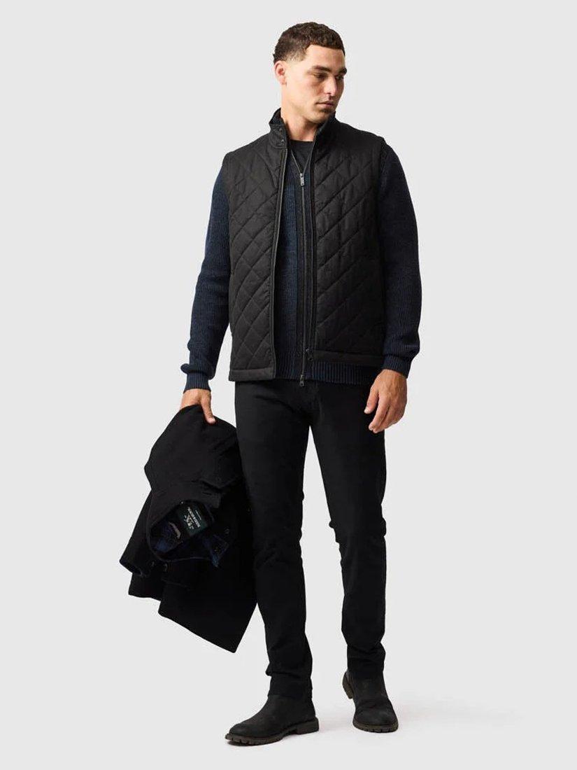 Product image 2 of 6, which shows Rodd & Gunn Jervois Quilted Cotton Blend Insulated Gilet, Nero, XS