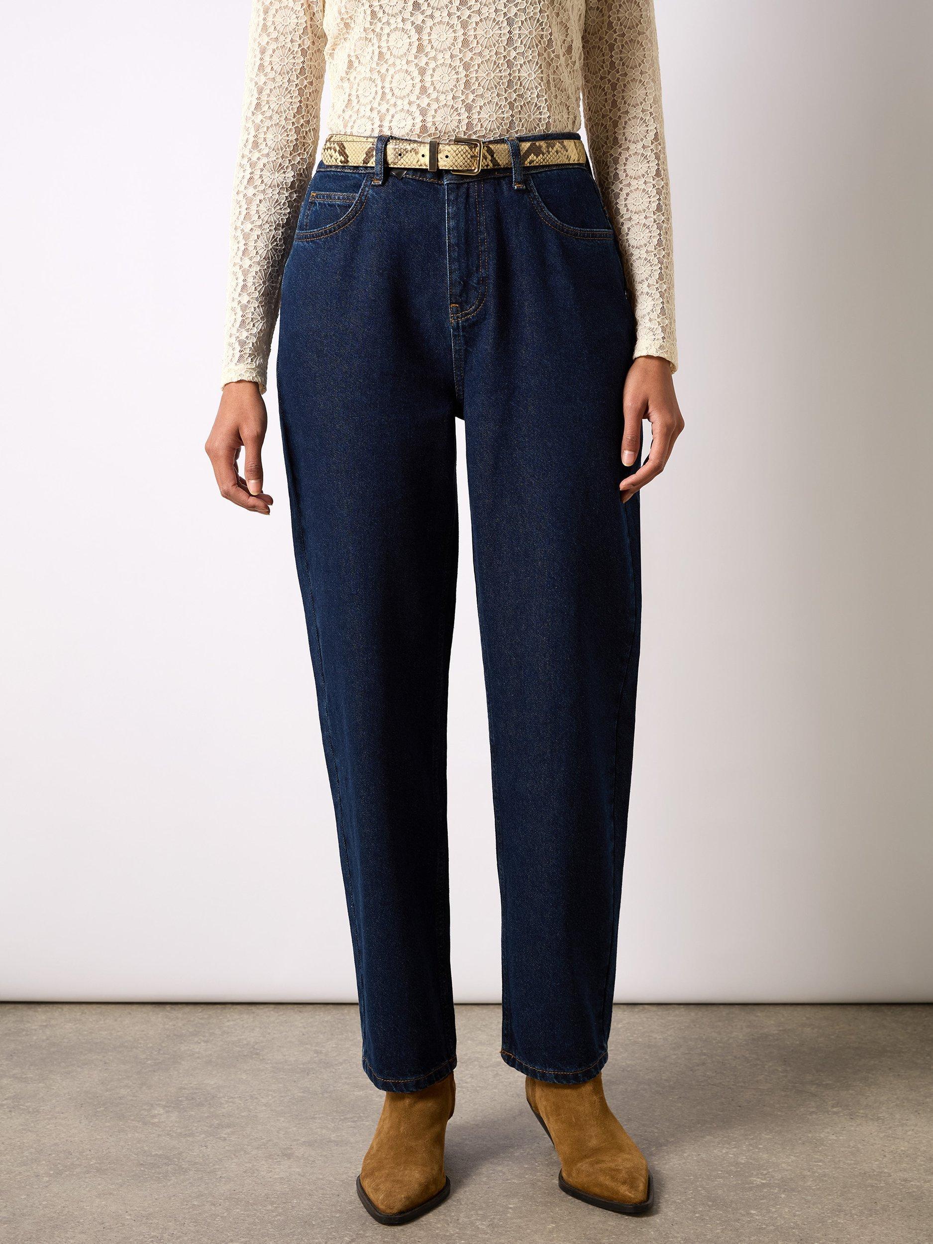 Product image 1 of 4, which shows Ro&Zo High Waist Straight Leg Jeans, Blue, 6