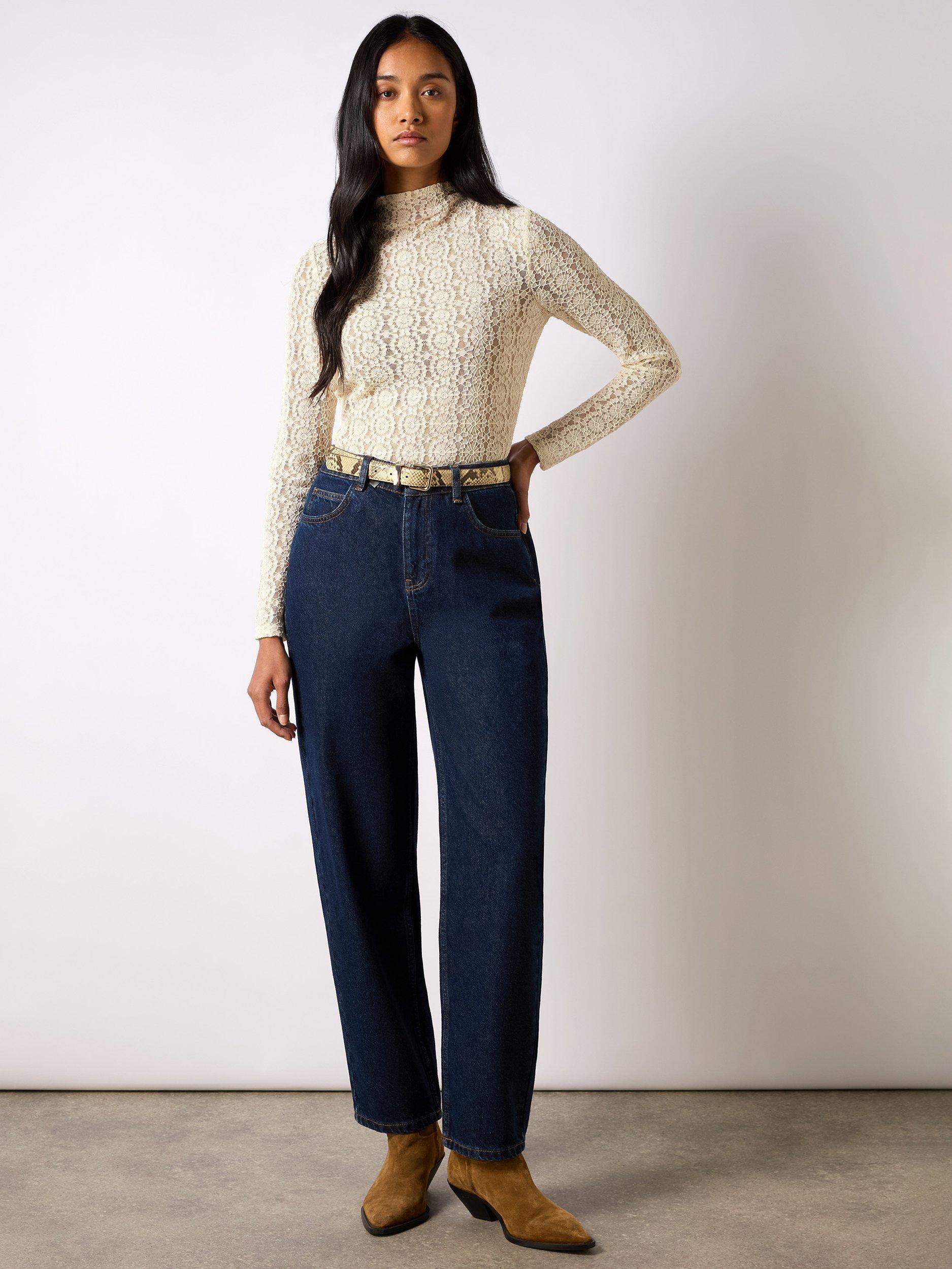 Product image 2 of 4, which shows Ro&Zo High Waist Straight Leg Jeans, Blue, 6
