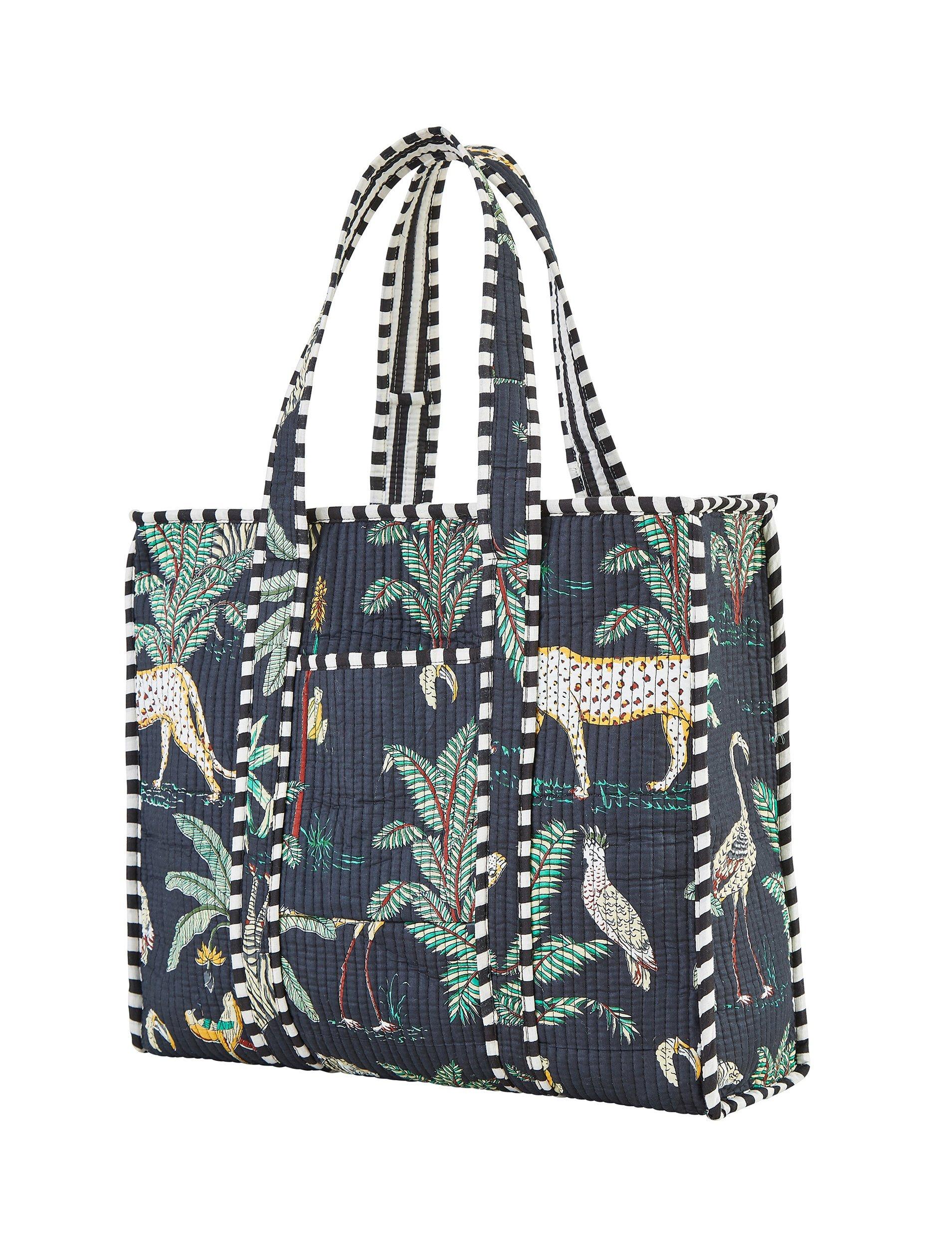Product image 2 of 3, which shows Yumi Animal Quilted Bag, Black
