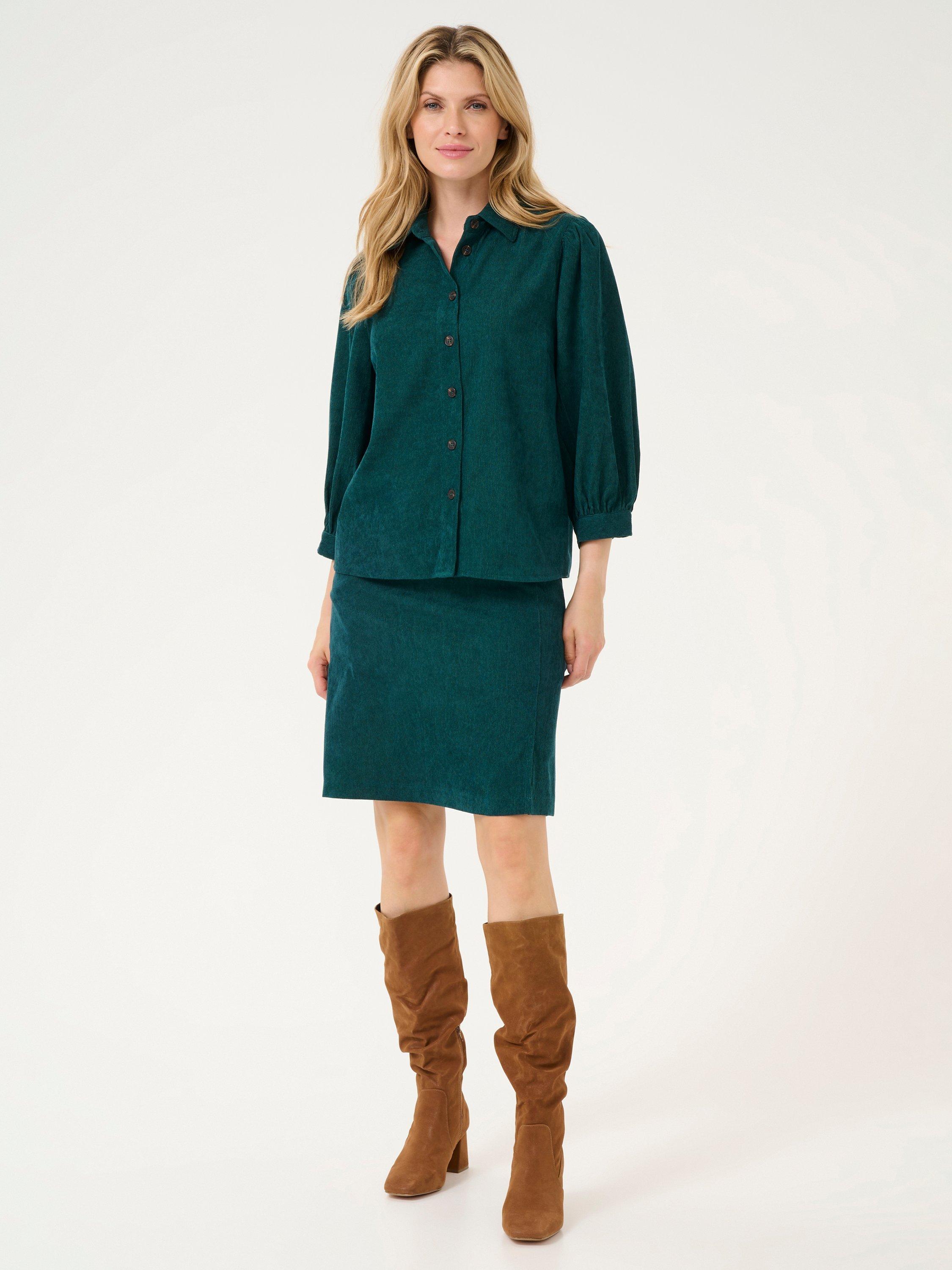 Product image 3 of 6, which shows KAFFE Vera Corduroy Shirt, Aventurine, 12