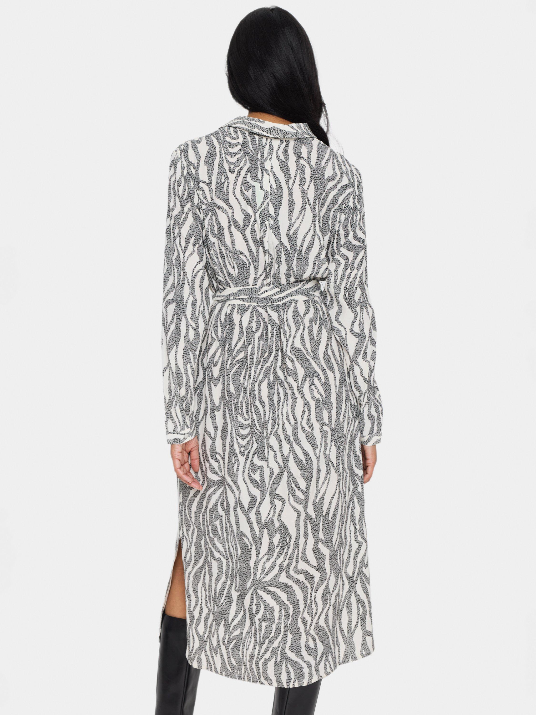 Product image 2 of 5, which shows Saint Tropez Blanca Belted Shirt Dress, Grey/White, XS