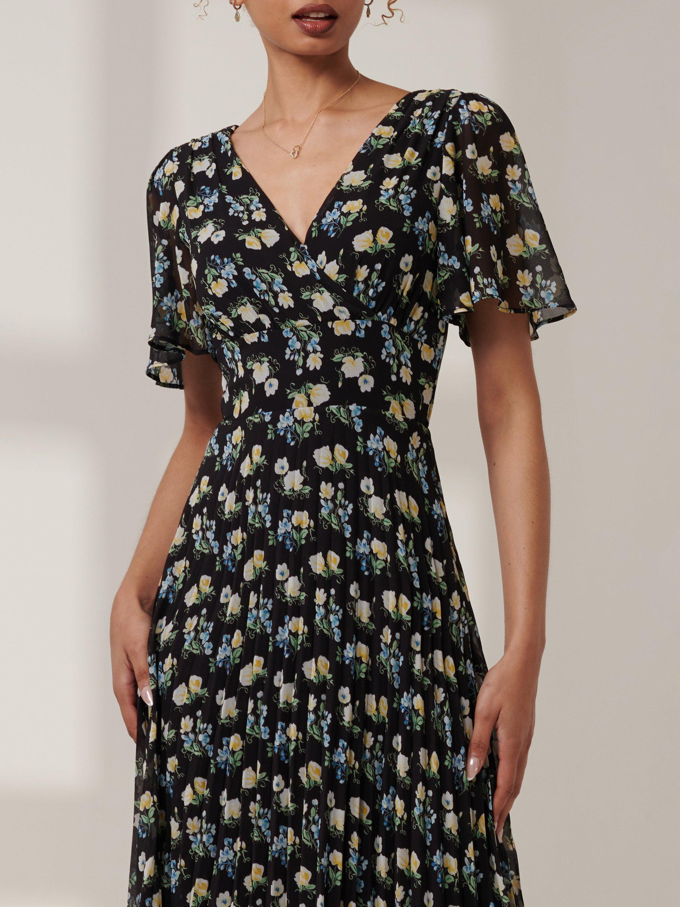 Product image 4 of 7, which shows Jolie Moi Meagan Floral Chiffon Maxi Dress, Black, 8
