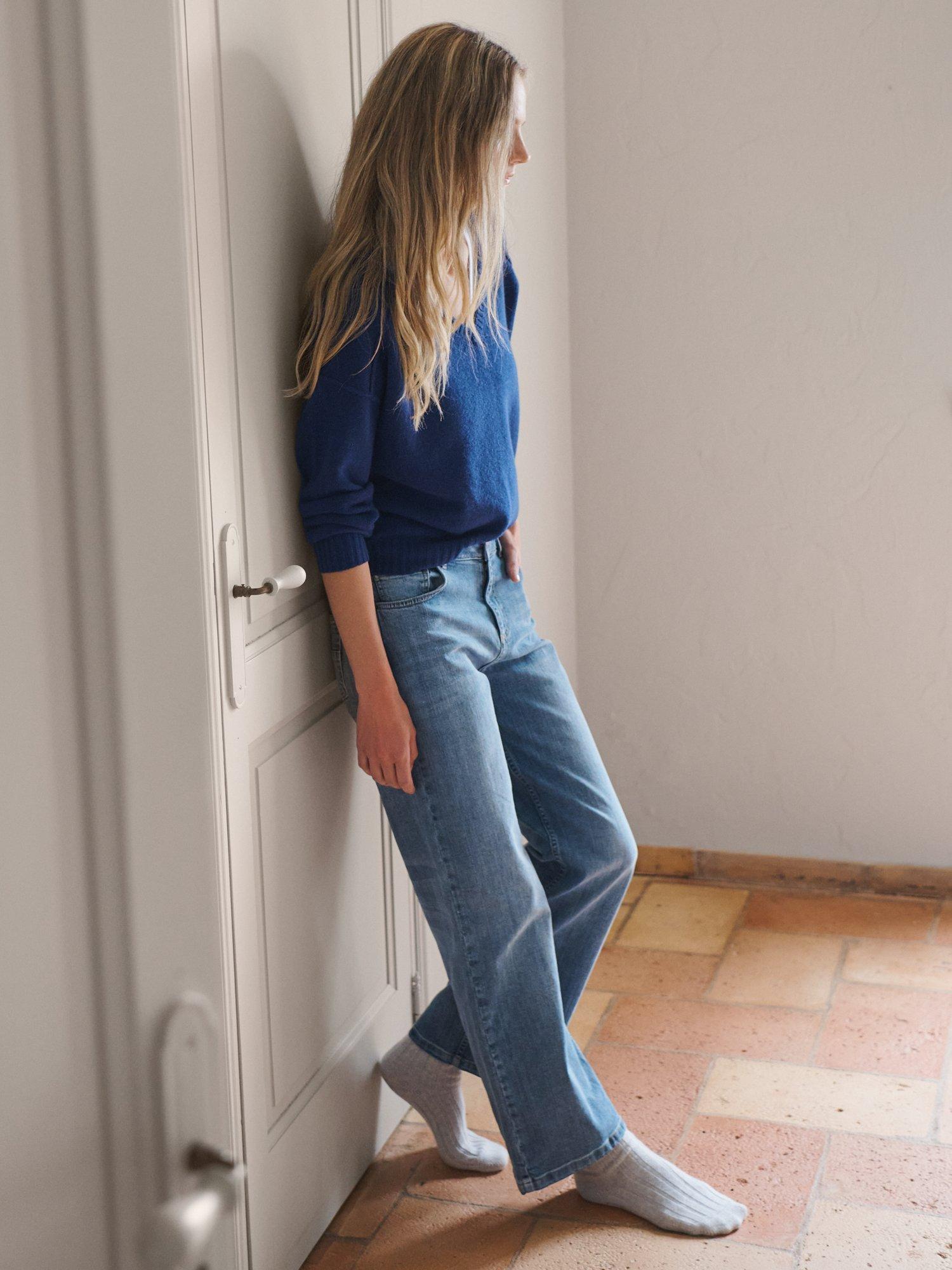 Product image 6 of 7, which shows NRBY Sydney Cashmere V-Neck Jumper, Navy, S