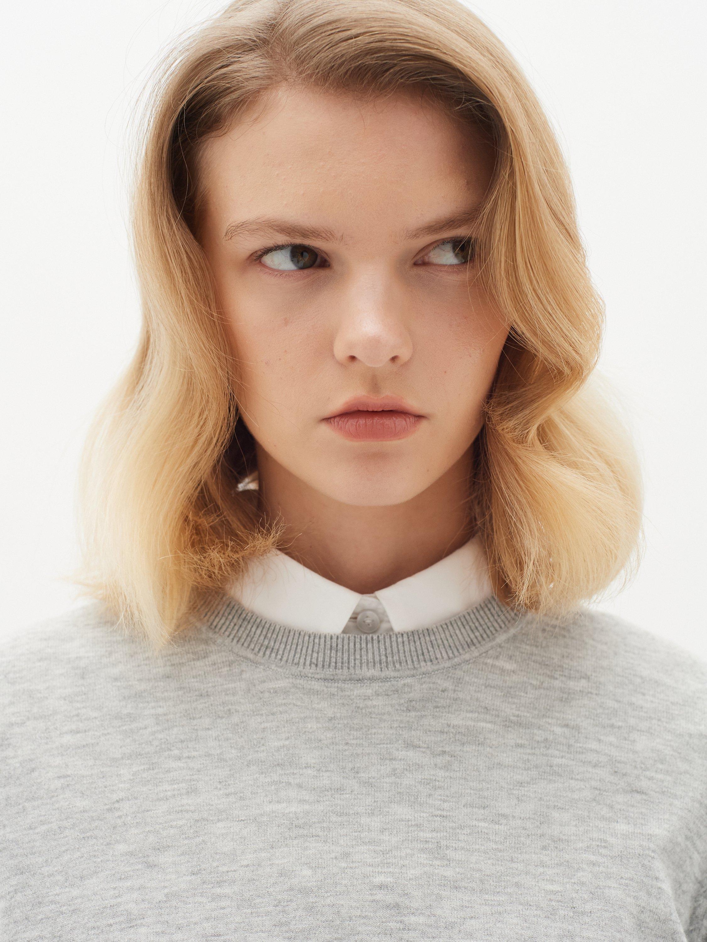 Product image 4 of 6, which shows InWear Kellsie Short Sleeve Jumper, Granite, L