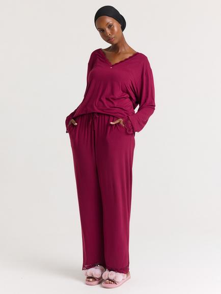 Pretty You London Bamboo Lace V-Neck Pyjama Set, Bordeaux