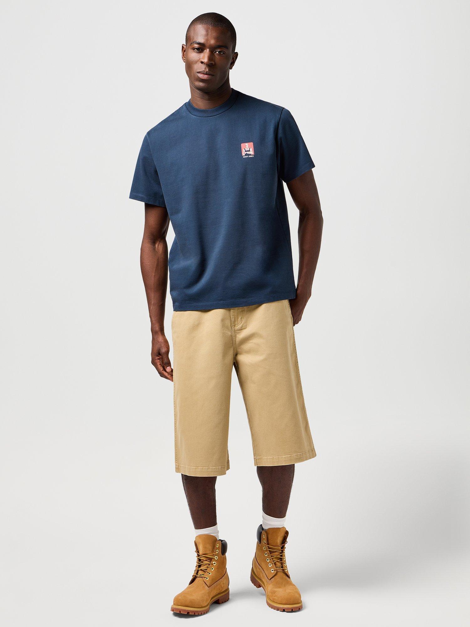 Product image 1 of 7, which shows Wrangler Casey Jones Graphic Cotton T-Shirt, Navy, L