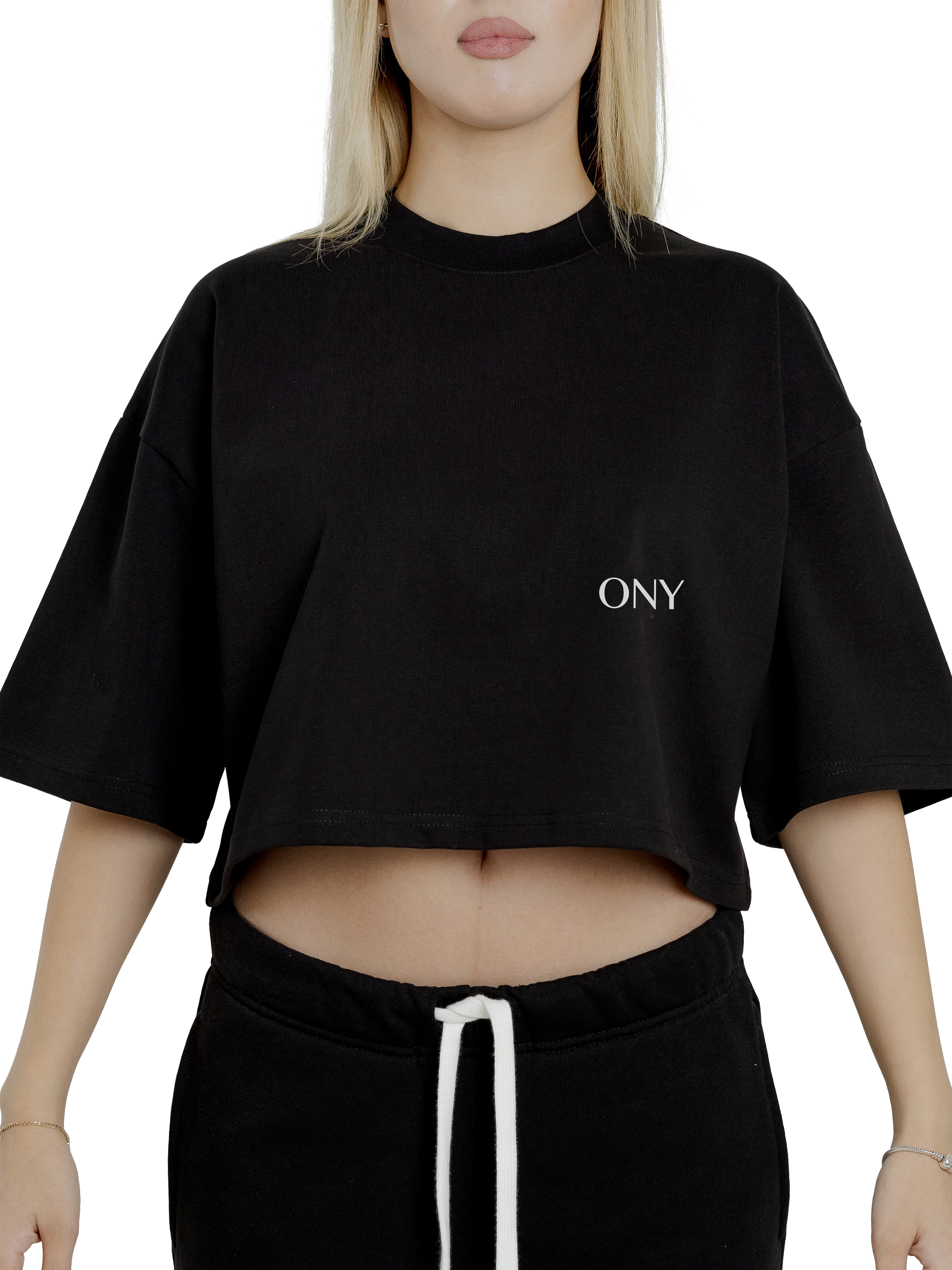 Product image 1 of 4, which shows Ony Cropped Logo T-Shirt, Black, XS