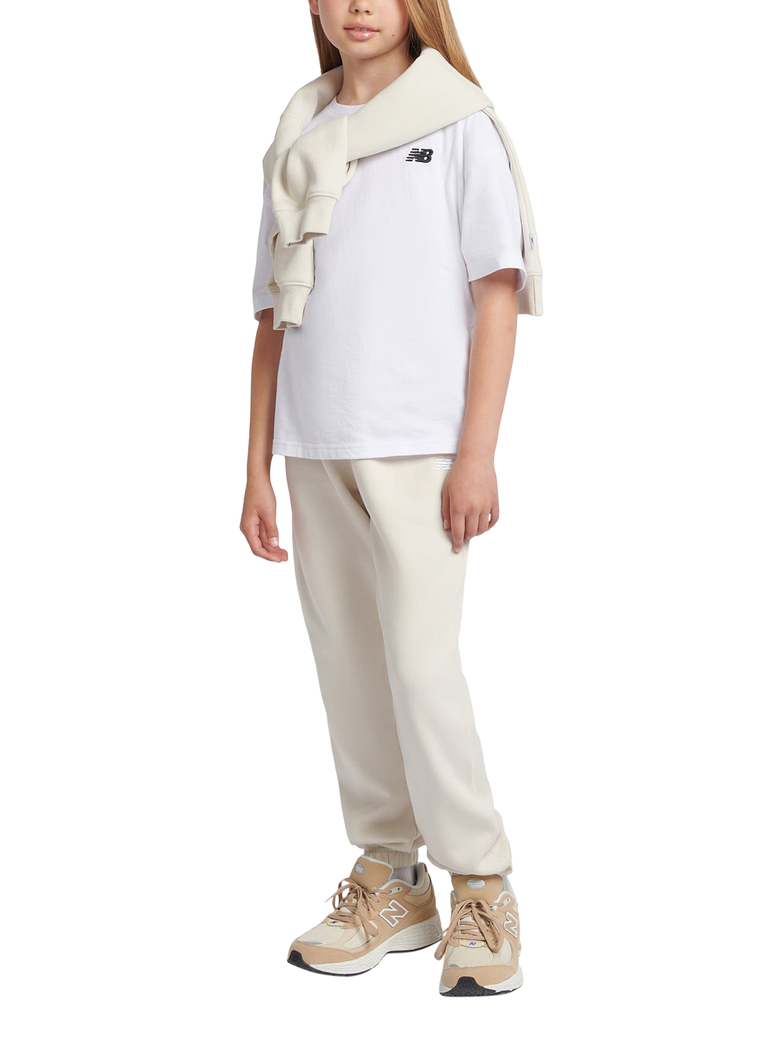 Product image 5 of 9, which shows New Balance Kids' Small Logo Joggers, Linen, 7-8 years