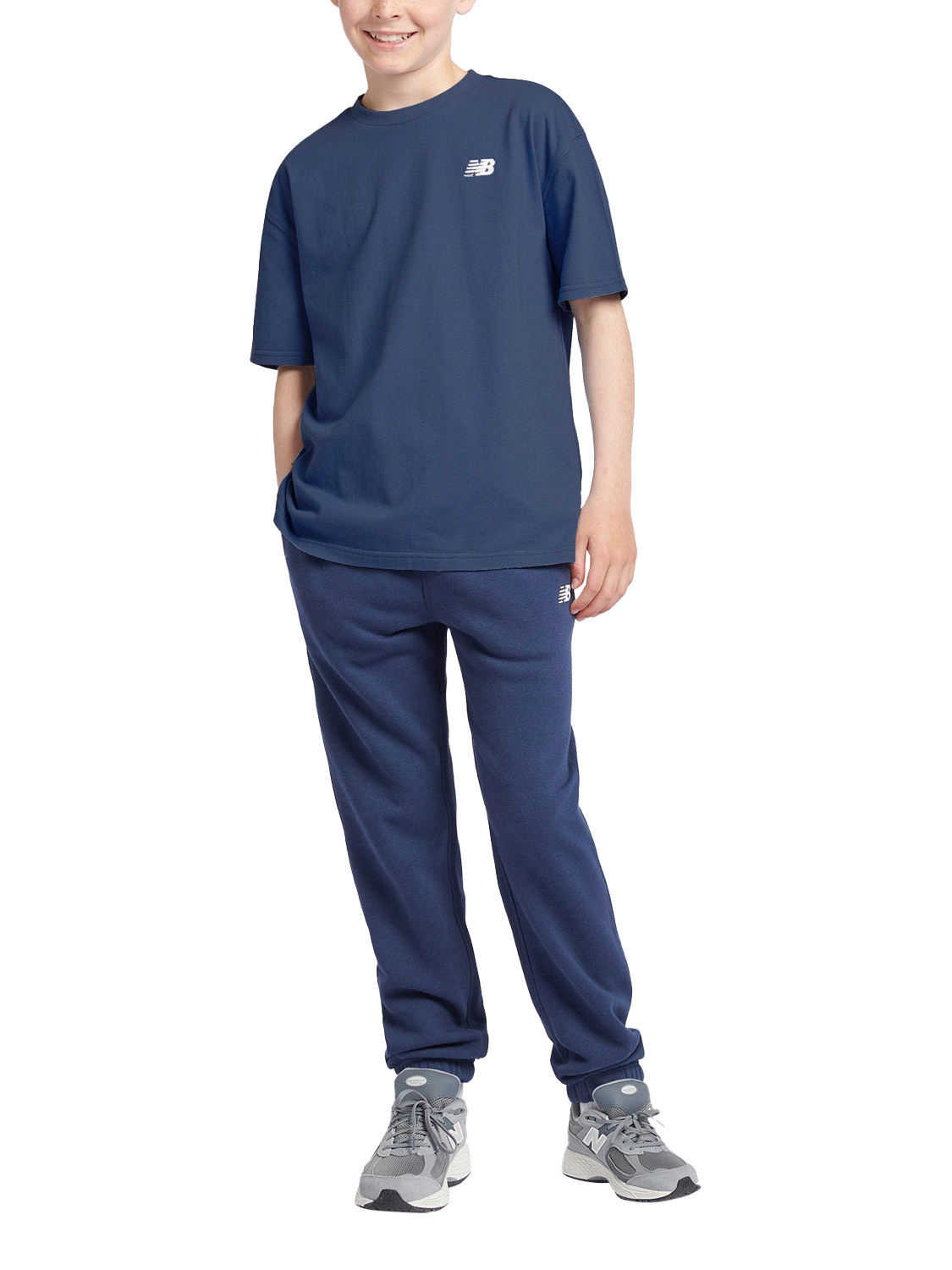 Product image 5 of 8, which shows New Balance Kids' Small Logo T-Shirt, Navy, 7-8 years
