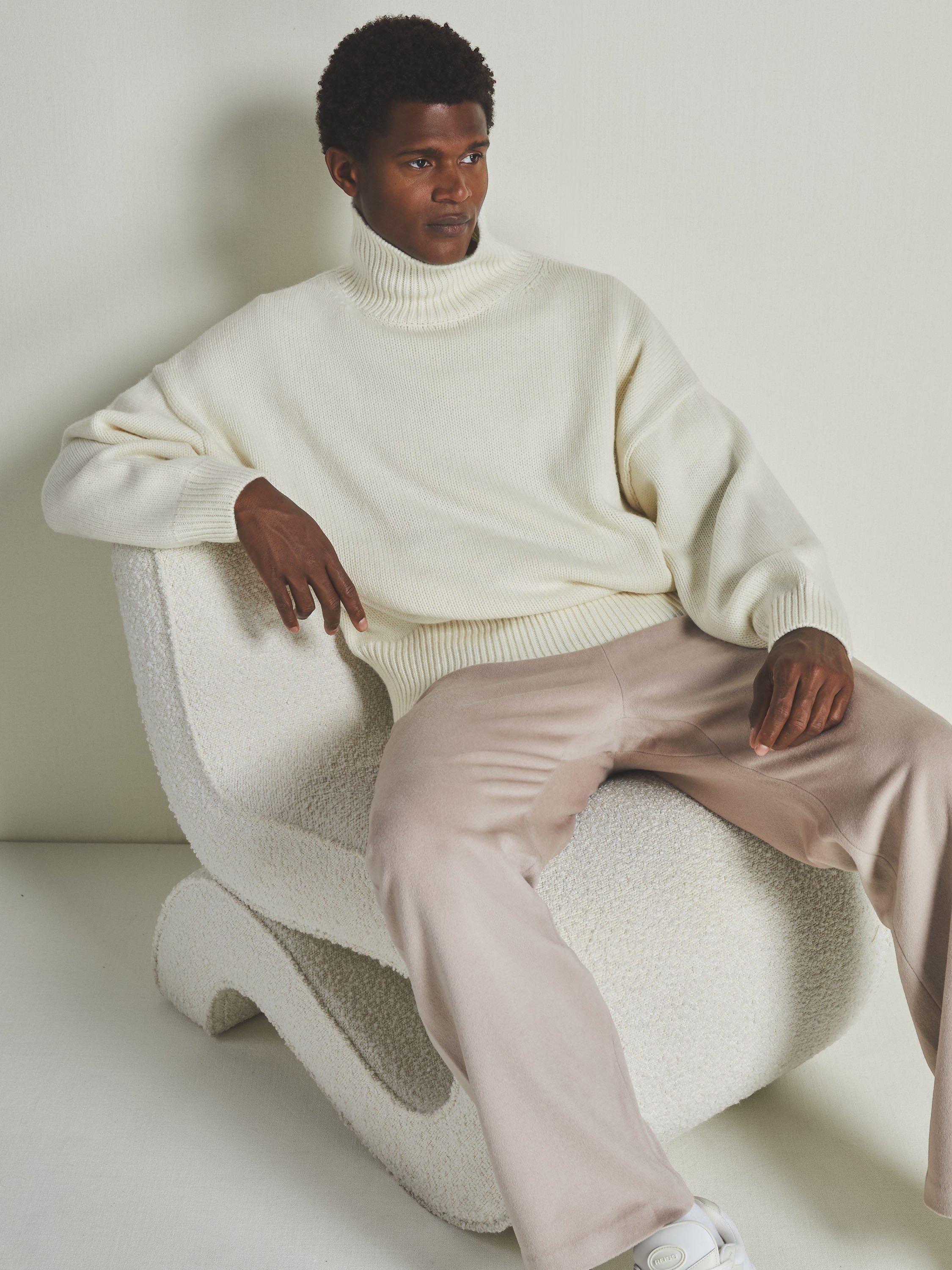 Product image 2 of 4, which shows Reiss Brook Unisex Wool Cashmere Blend Roll Neck Jumper, Cream, S