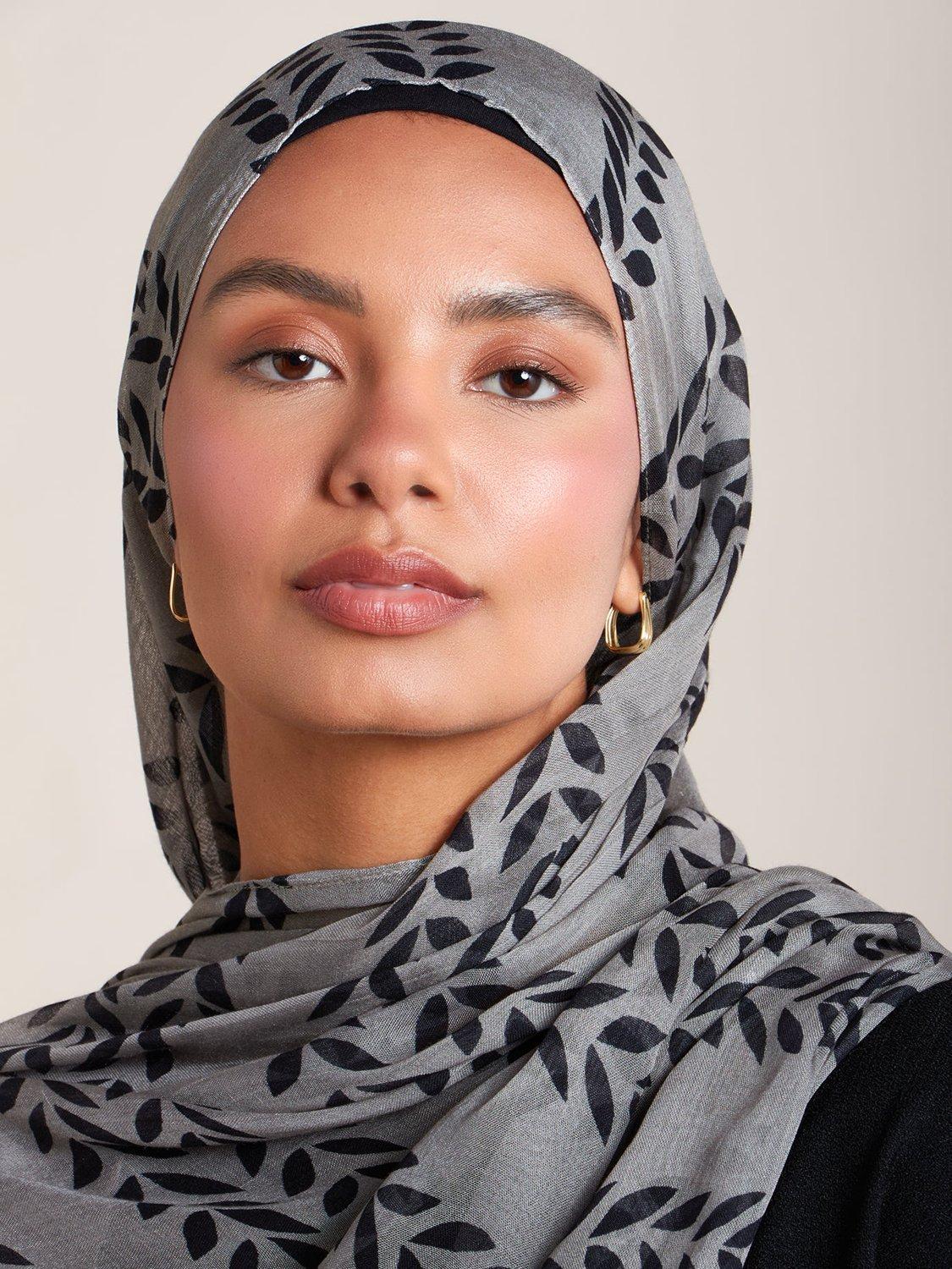 Product image 2 of 3, which shows Aab Olive Leaves Maroon Hijab, Green