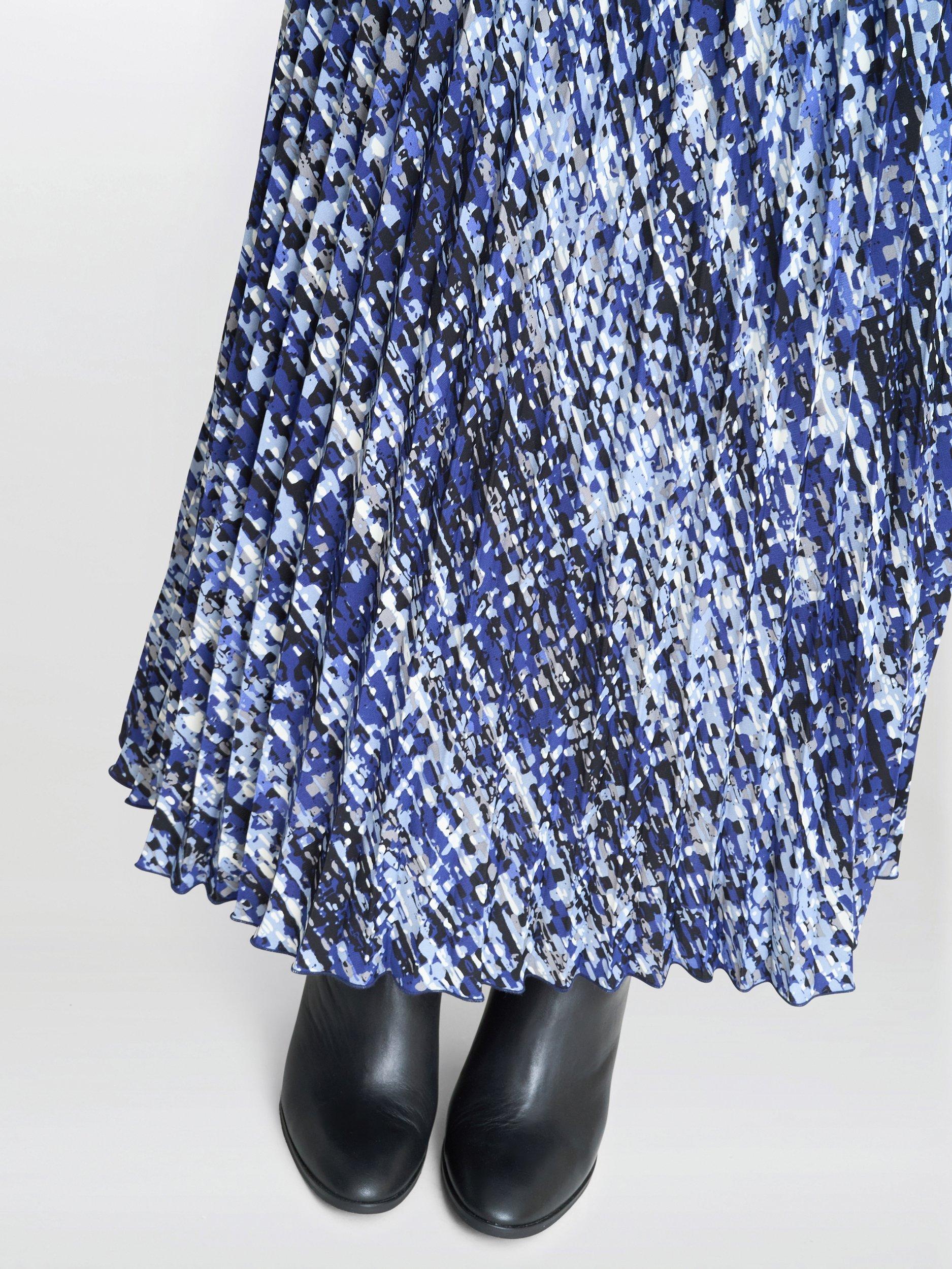 Product image 5 of 5, which shows Gina Bacconi Mischa Pleat Skirt, Black/Blue, S