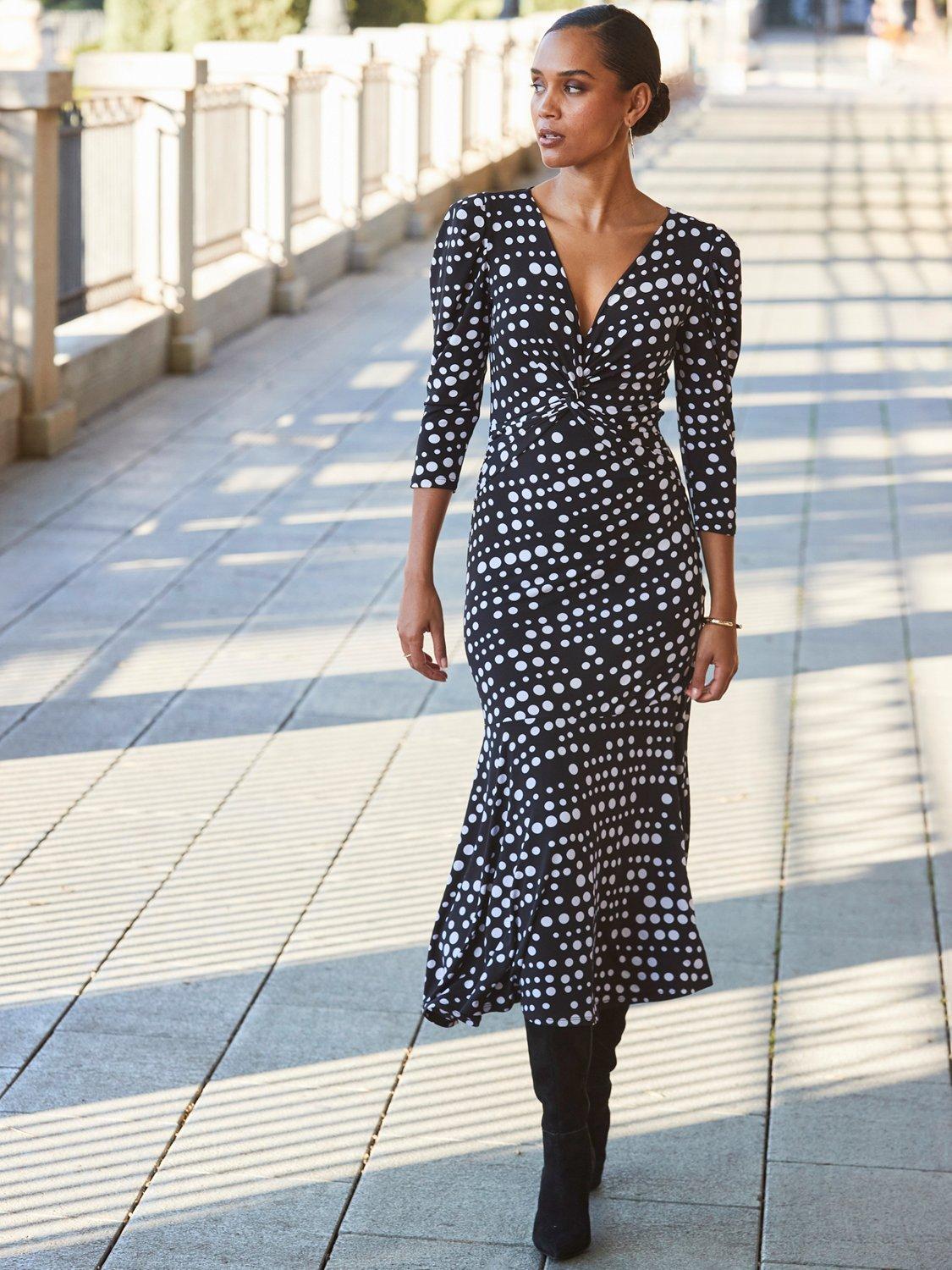 Product image 2 of 6, which shows Sosandar Twist Front Ruched Dress, Black/White, 6