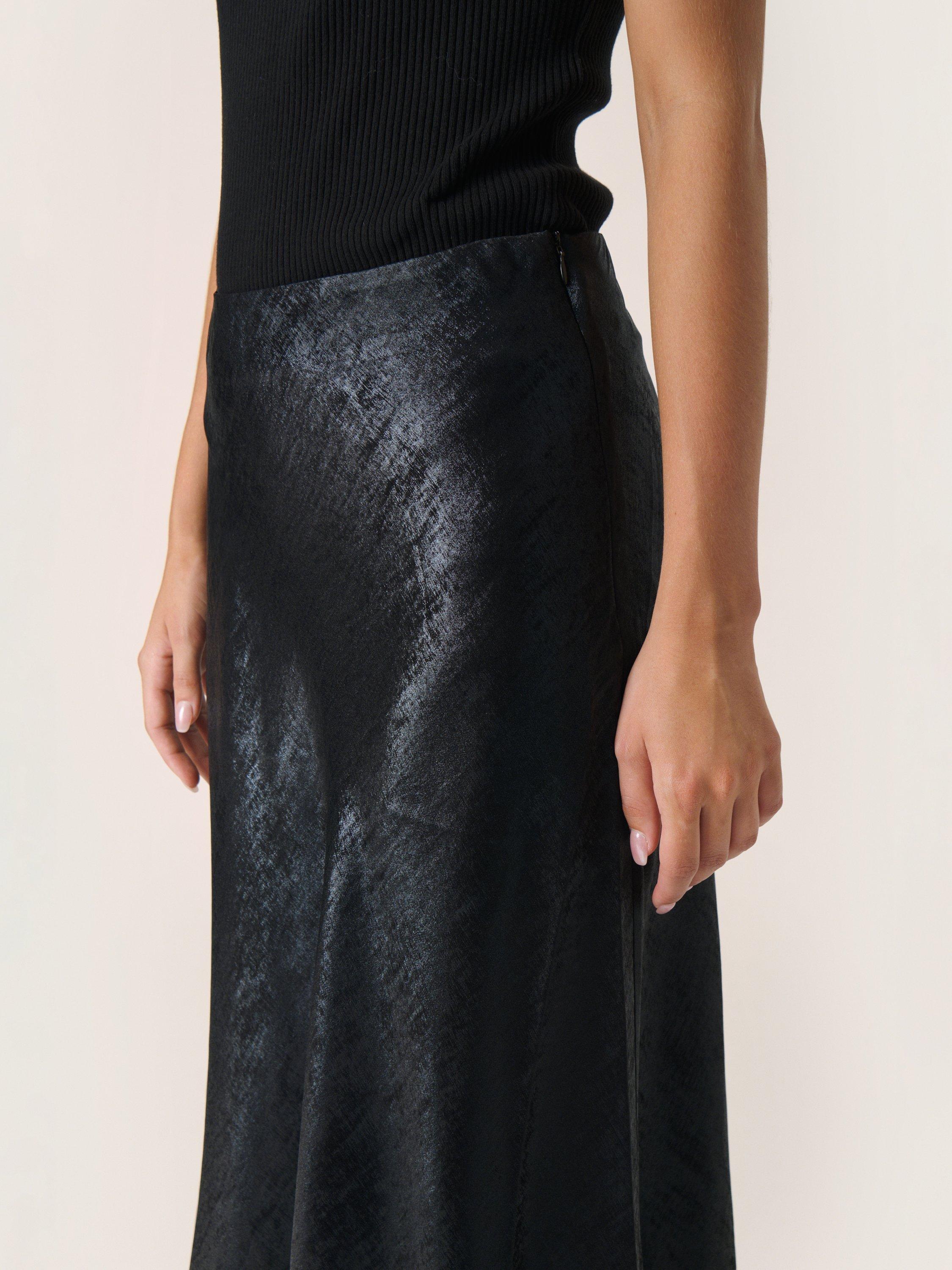 Product image 4 of 6, which shows Soaked In Luxury Elvie Anna Metallic Bias Cut Maxi Skirt, Black, M