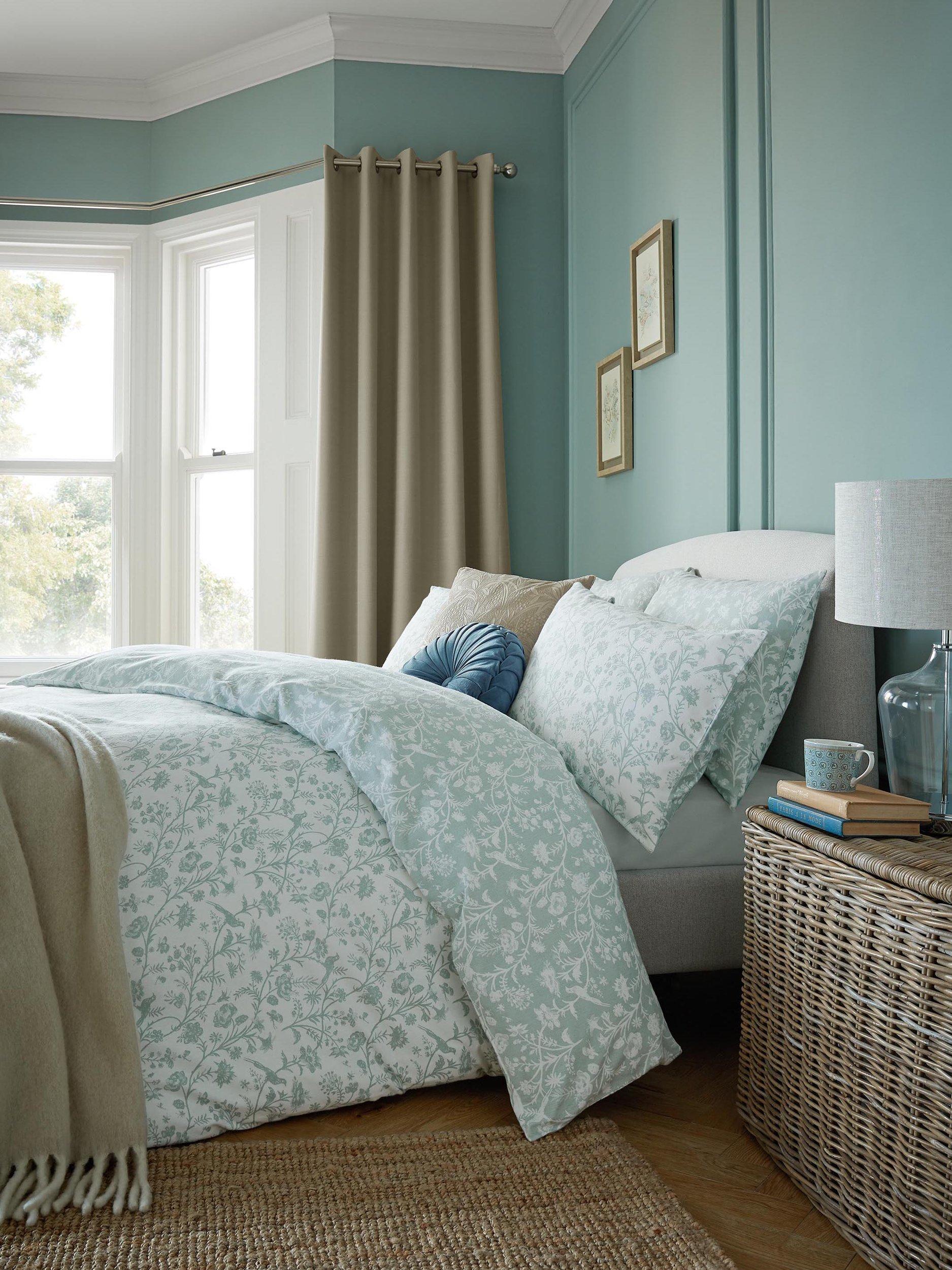 Laura Ashley Shepherd's Purse Brushed Cotton Reversible Duvet Cover Set