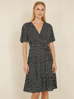 Yumi Geometric Print Mesh Dress, Black, Black