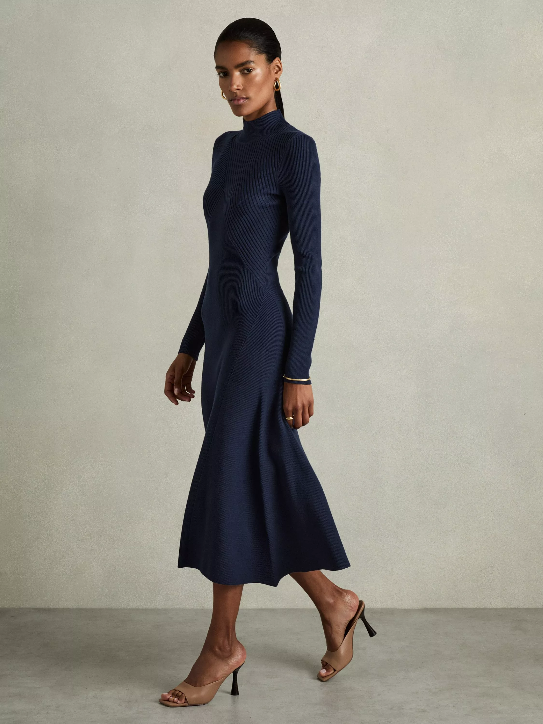 【海外限定】REISSドレス☆Rene Hybrid Knit Midi Dress in Navy Reiss | Dresses | Reiss Navy Rene Hybrid Knit Midi Dress
