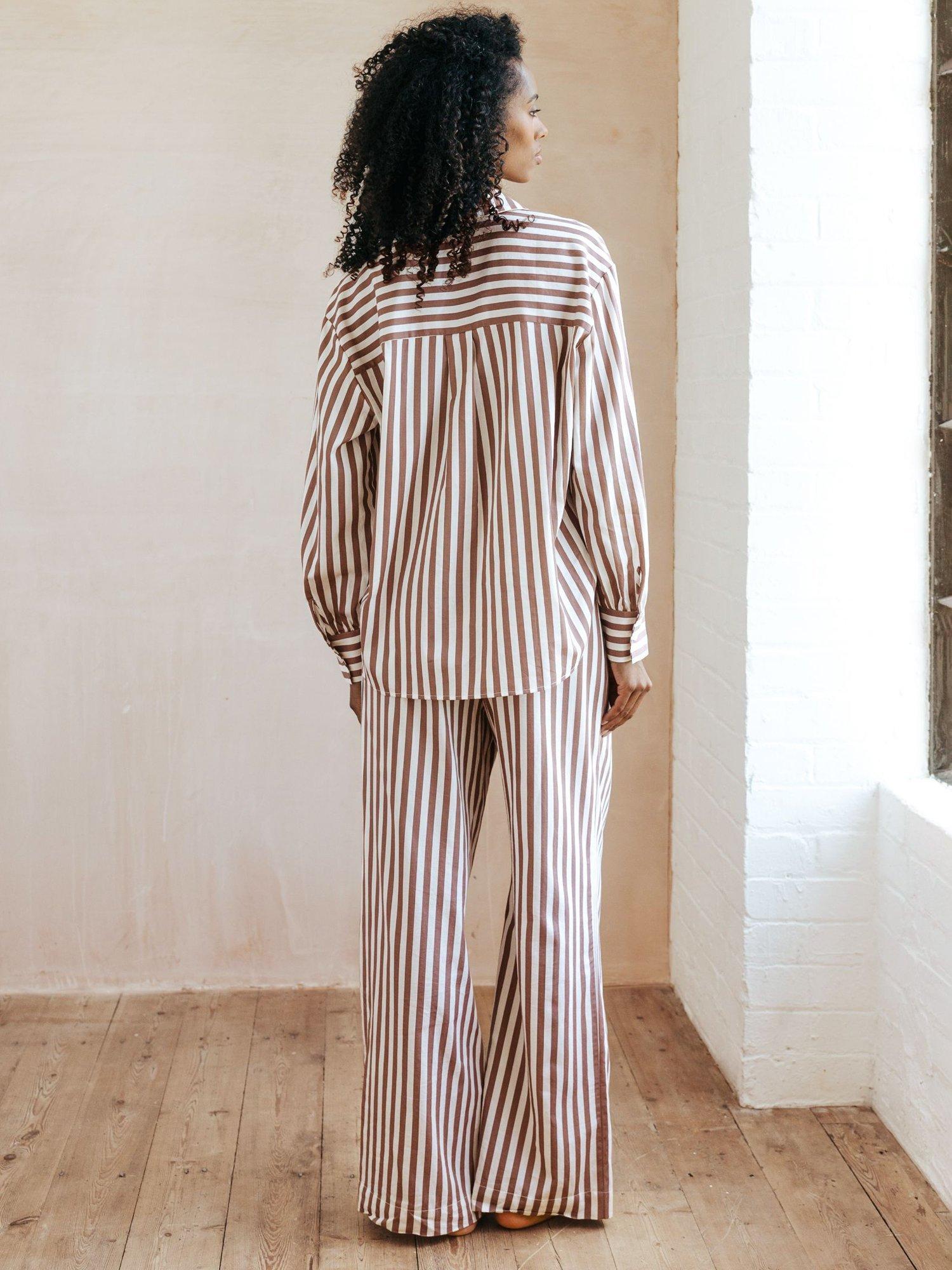 Product image 2 of 4, which shows Chelsea Peers Stripe Organic Cotton Pyjama Set, White/Brown, 6