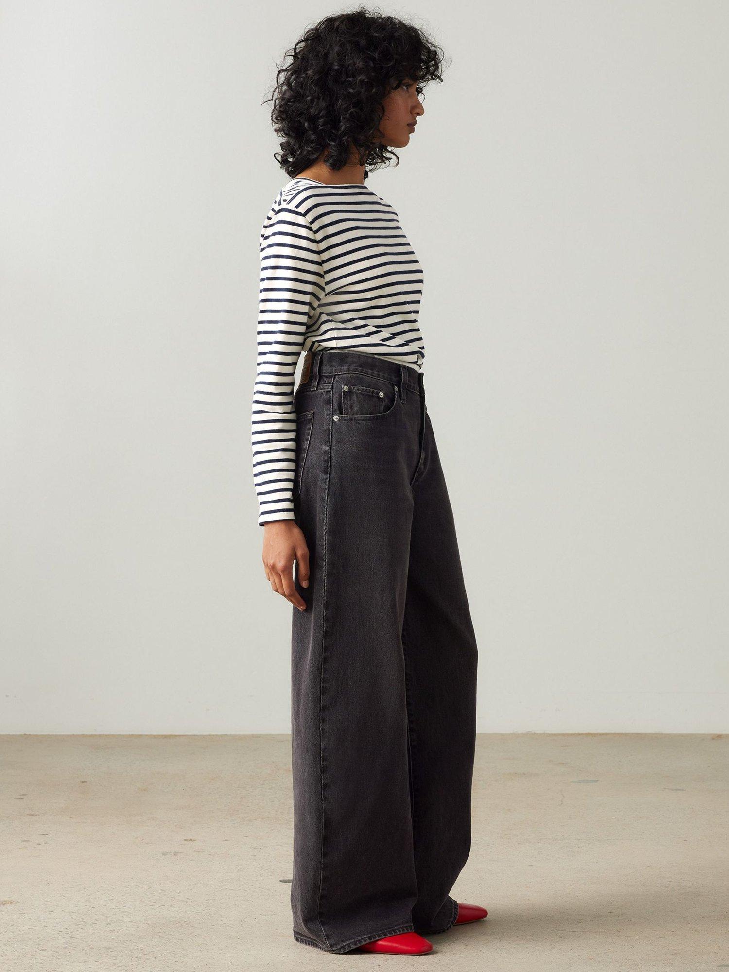 Product image 2 of 6, which shows Levi's XL Straight Jeans, Influential Lady, Influential Lady, 24