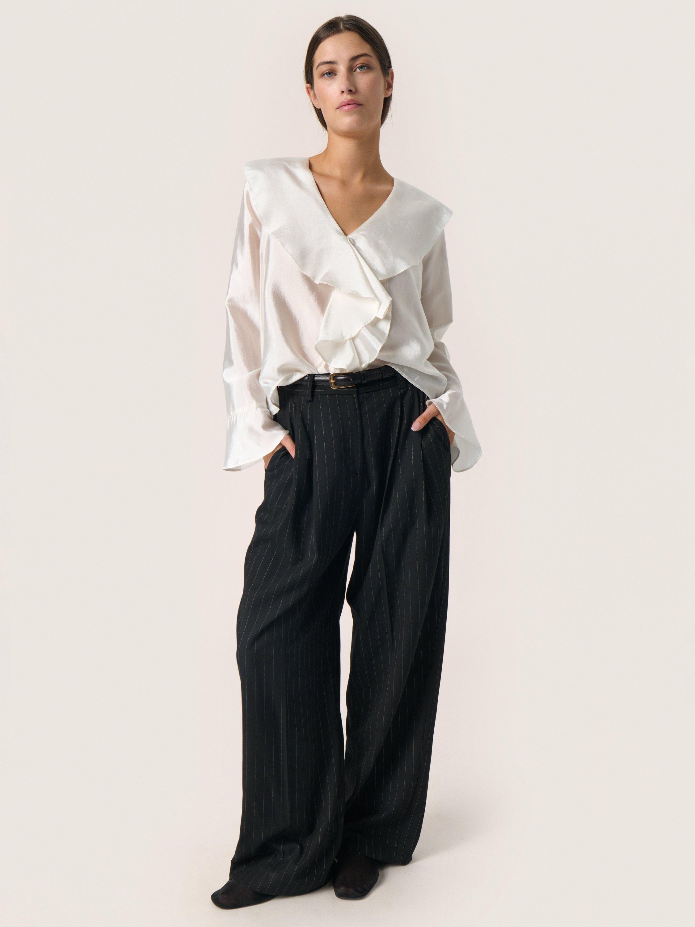 Product image 3 of 6, which shows Soaked In Luxury Karolina Ruffle Top, White, XS