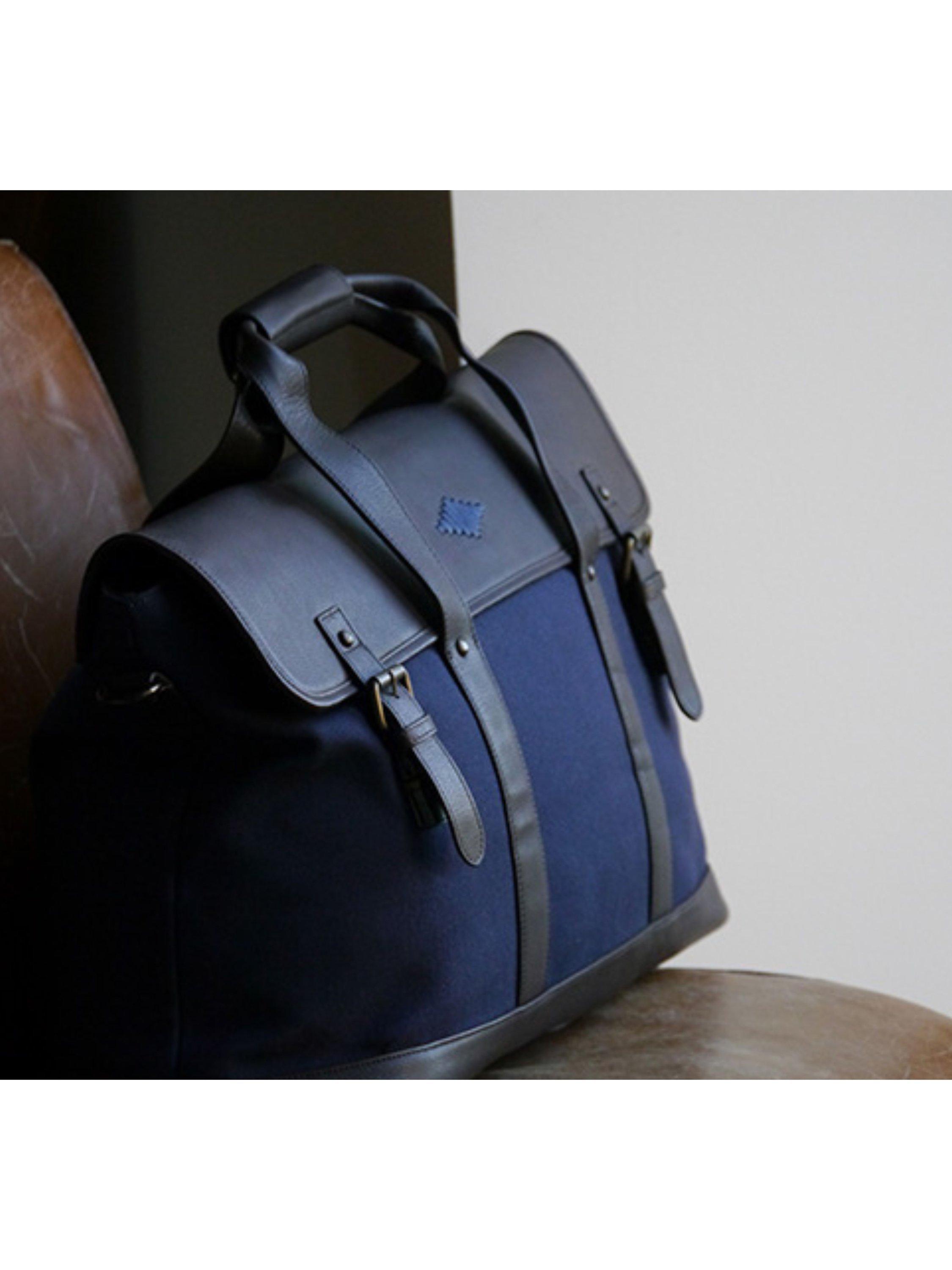 Product image 2 of 2, which shows Pampeano Escapada Leather Bag, Navy, One Size