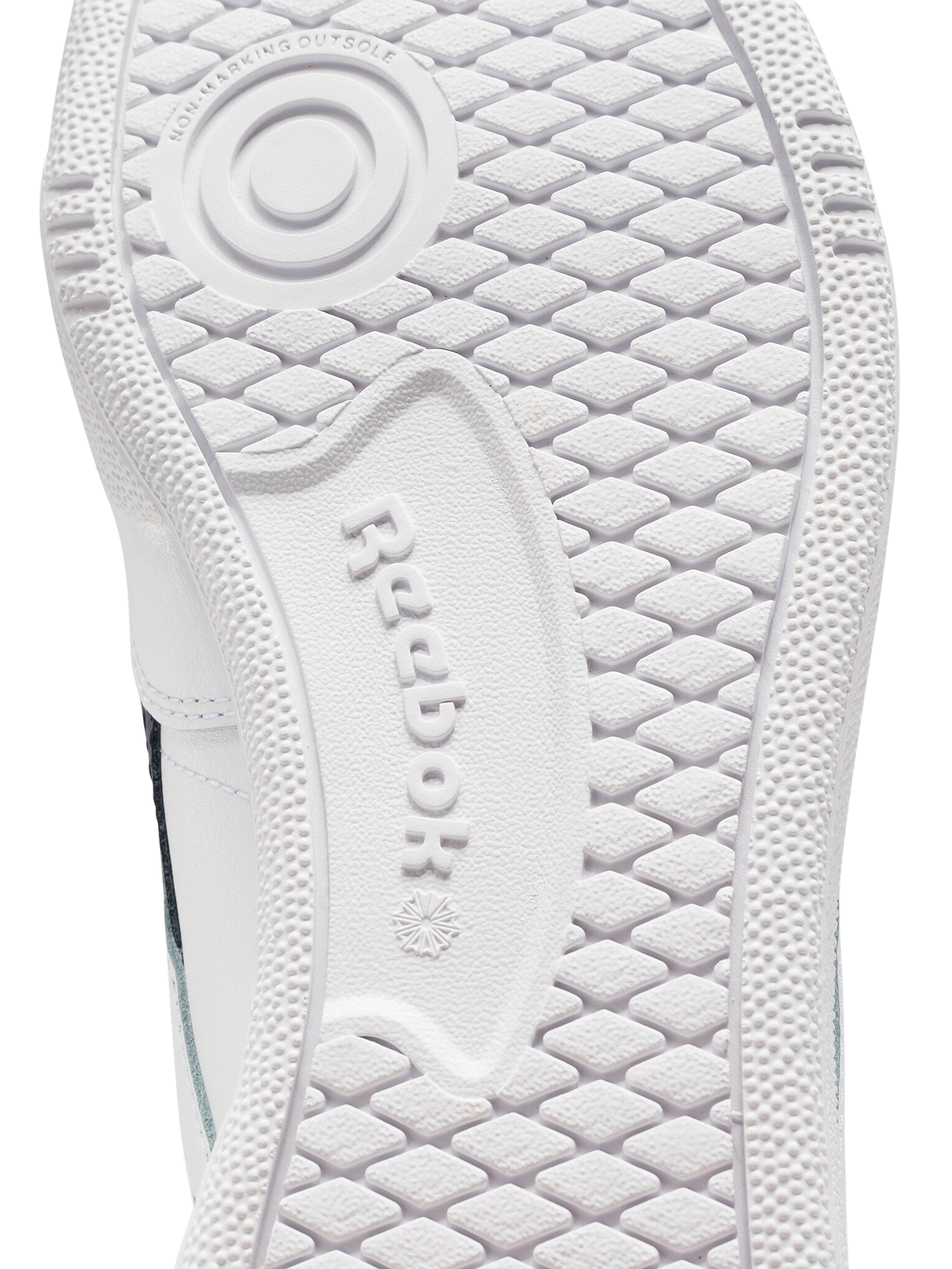 Product image 5 of 9, which shows Rebook Men's Club C Revenge Trainers, White, 7