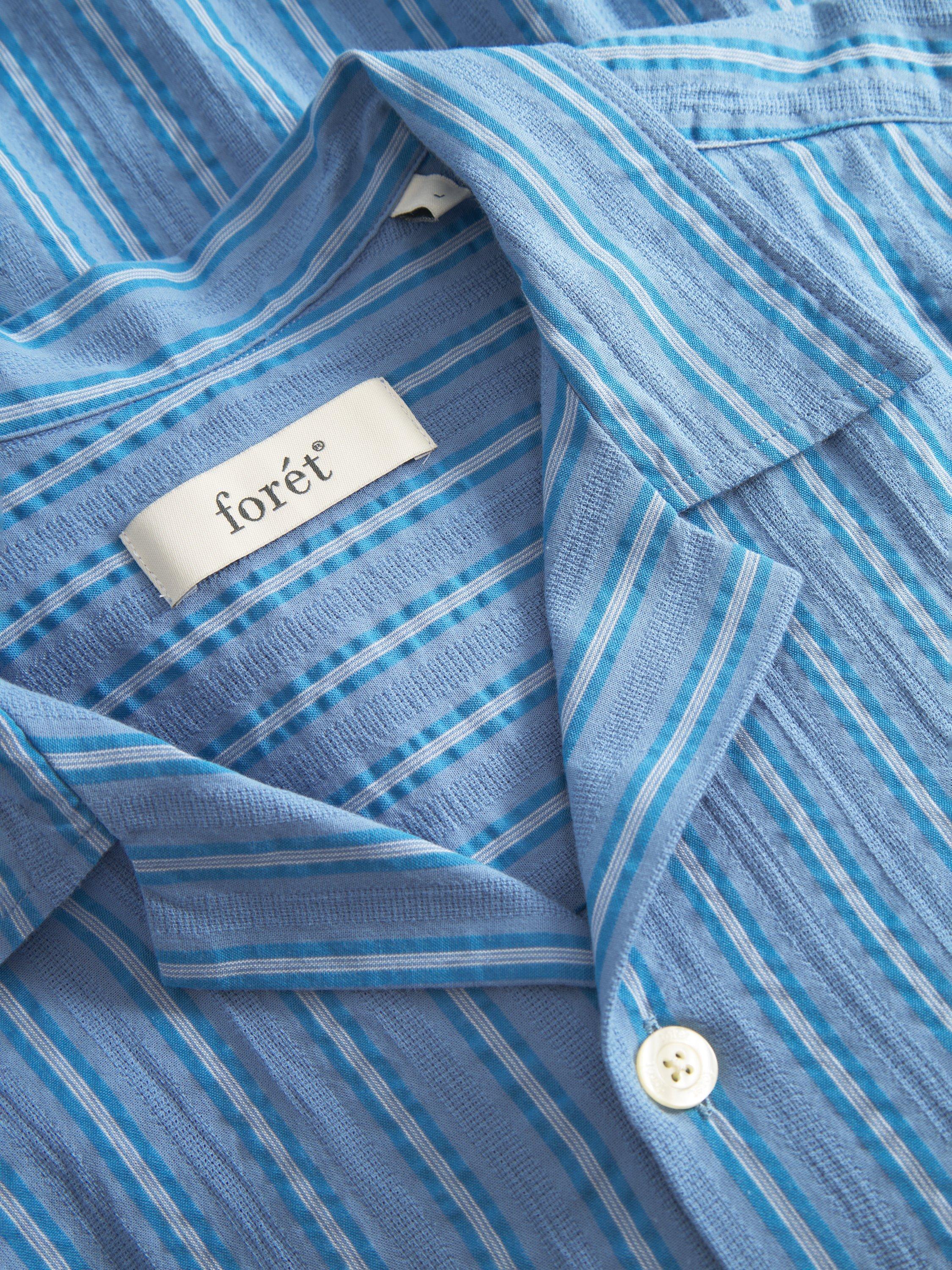 Product image 3 of 5, which shows forét Peer Organic Cotton Regular Fit Textured Shirt, Blue, M