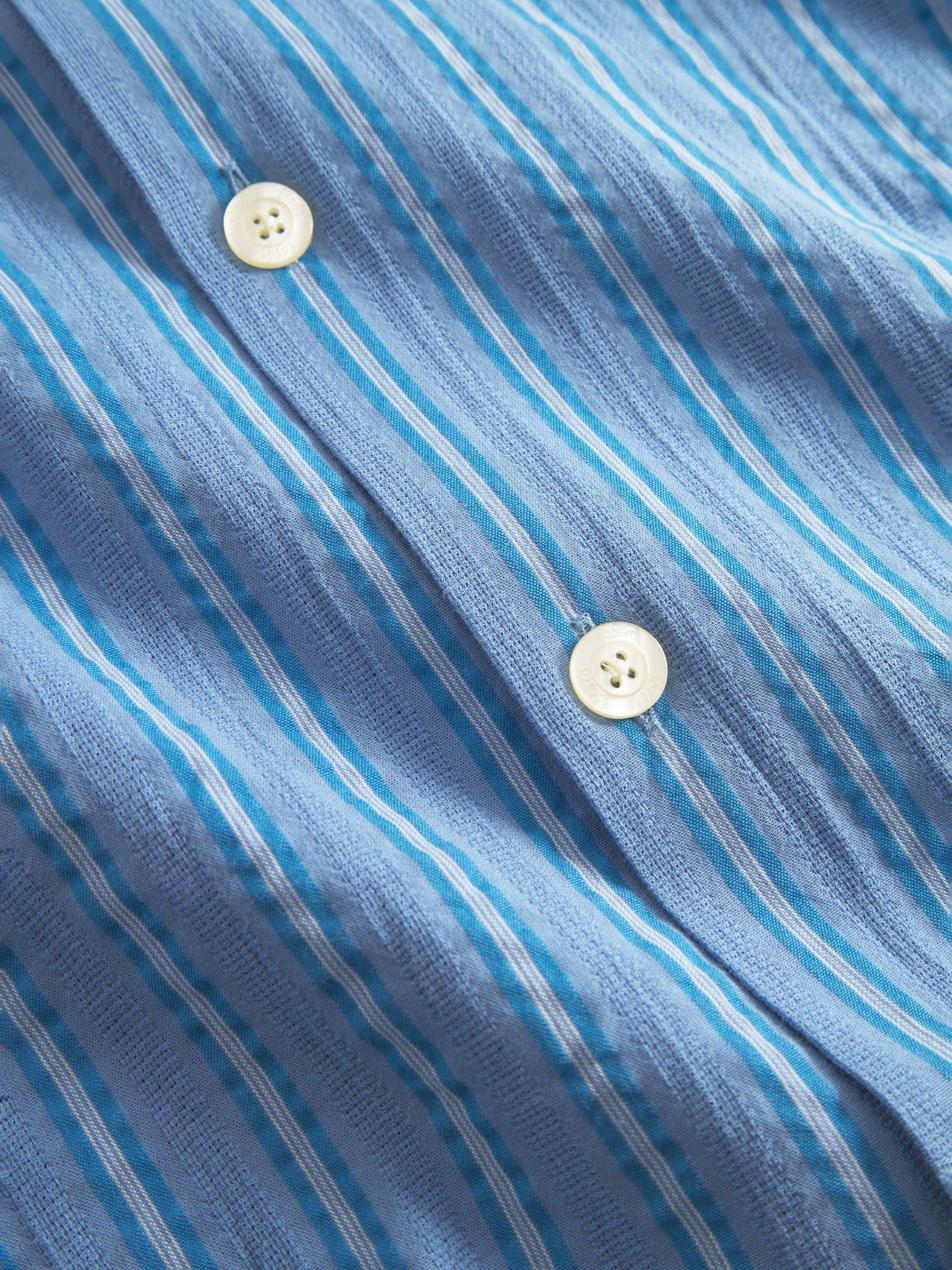 Product image 4 of 5, which shows forét Peer Organic Cotton Regular Fit Textured Shirt, Blue, M