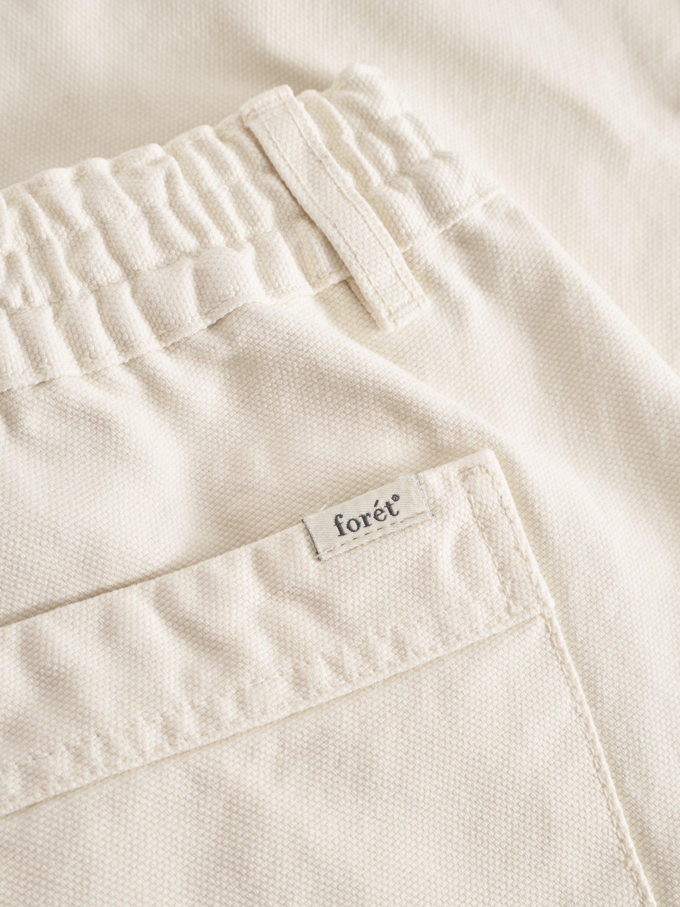 Product image 4 of 5, which shows forét Clay Cargo Shorts, Cloud, M