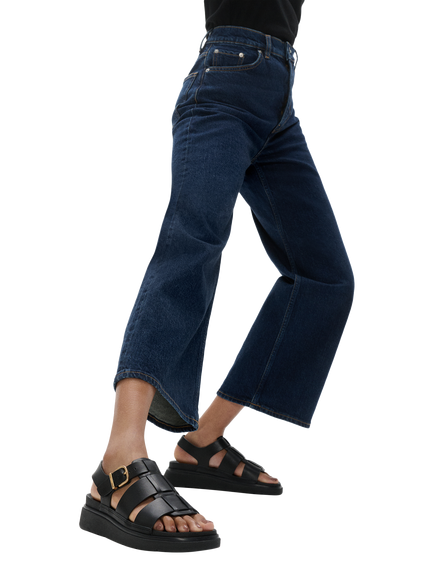 FitFlop Gen-FF Leather Fisherman Sandals - view 2, Black
