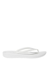 FitFlop IQushion Ergonomic Flip Flops, Urban White