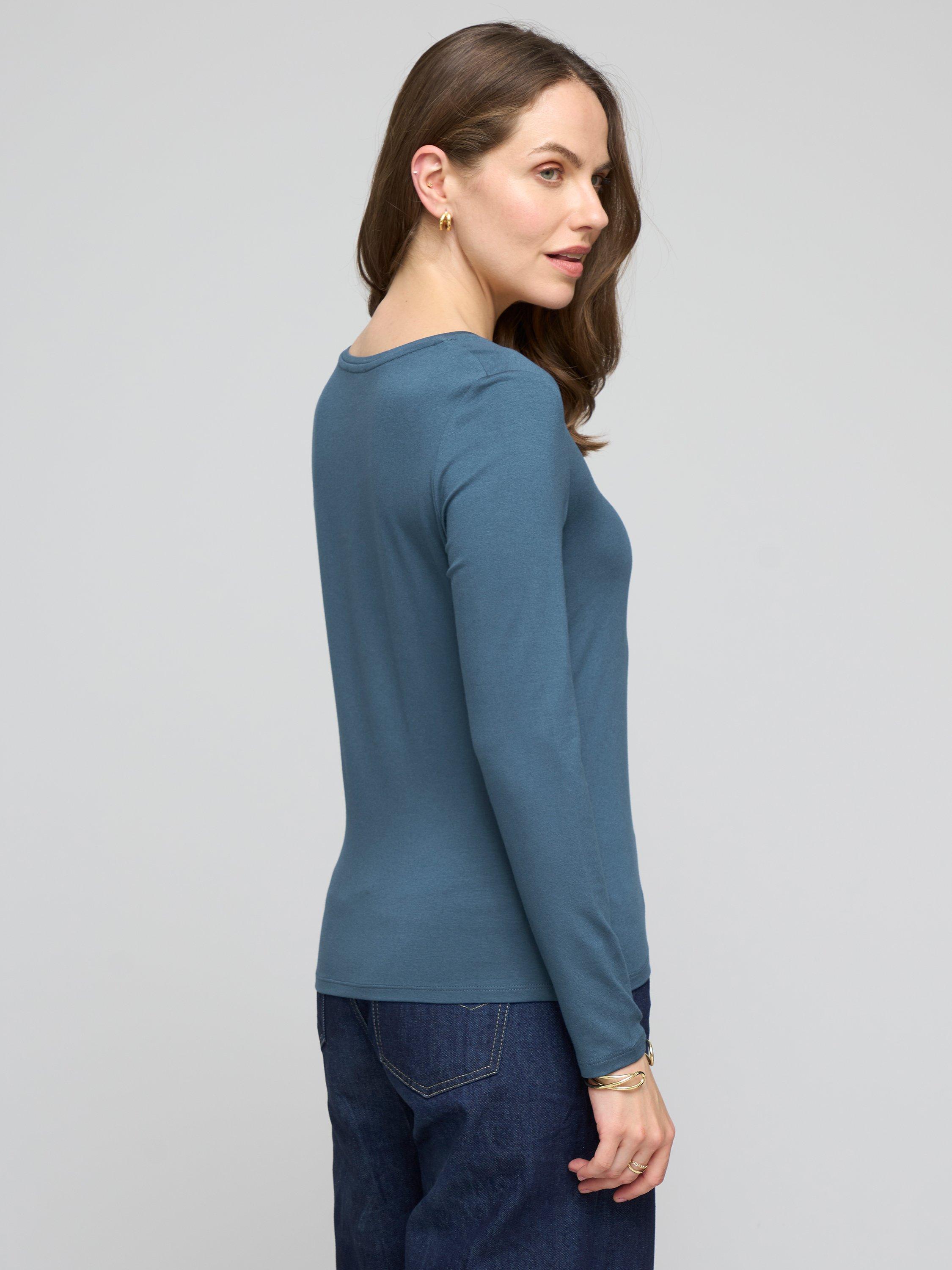 Product image 3 of 3, which shows Celtic & Co. The Classic V-Neck Top, Slate, 8