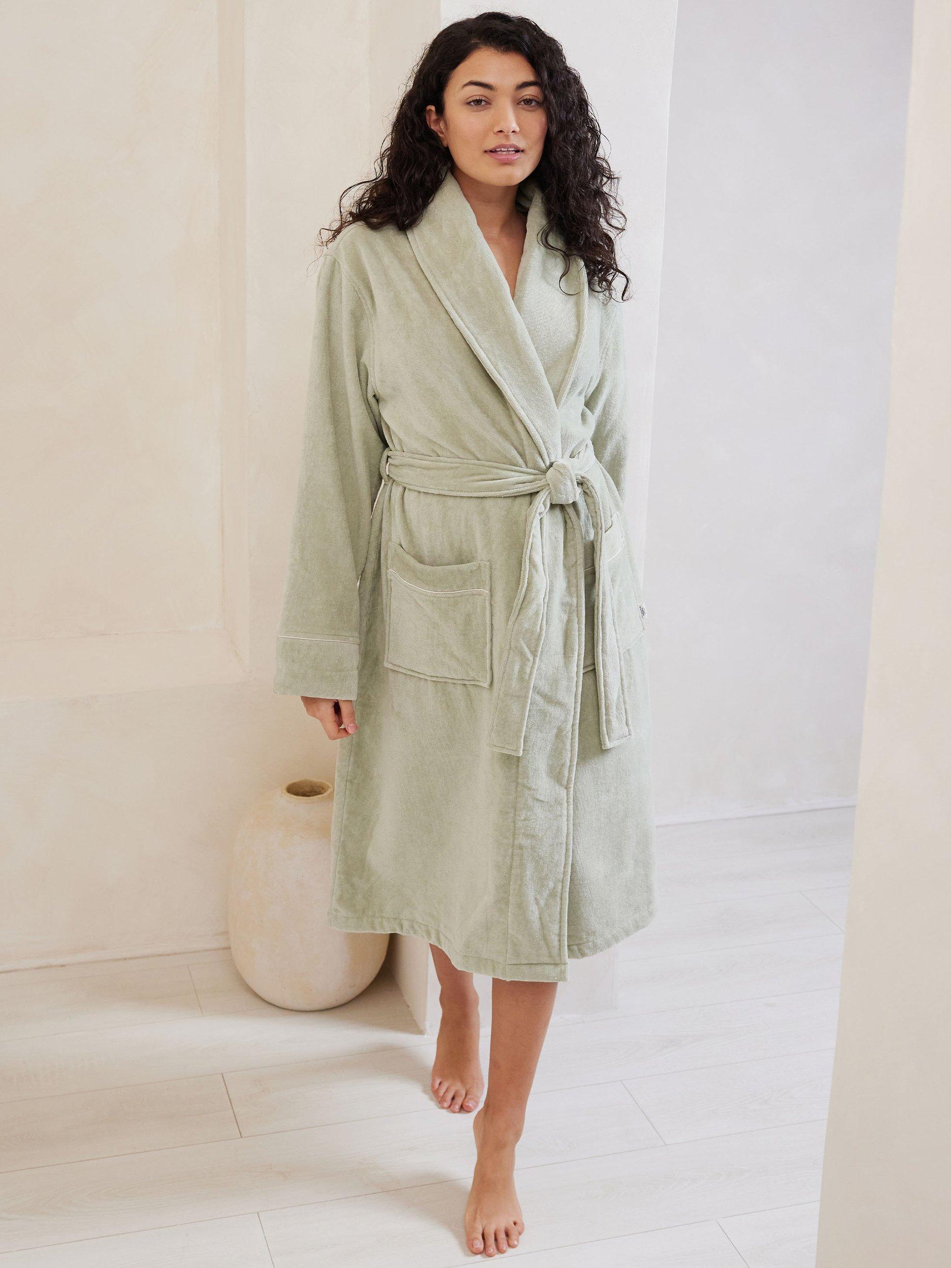 Product image 1 of 5, which shows Chelsea Peers Towelling Satin Tipped Dressing Gown, Green, 6-8