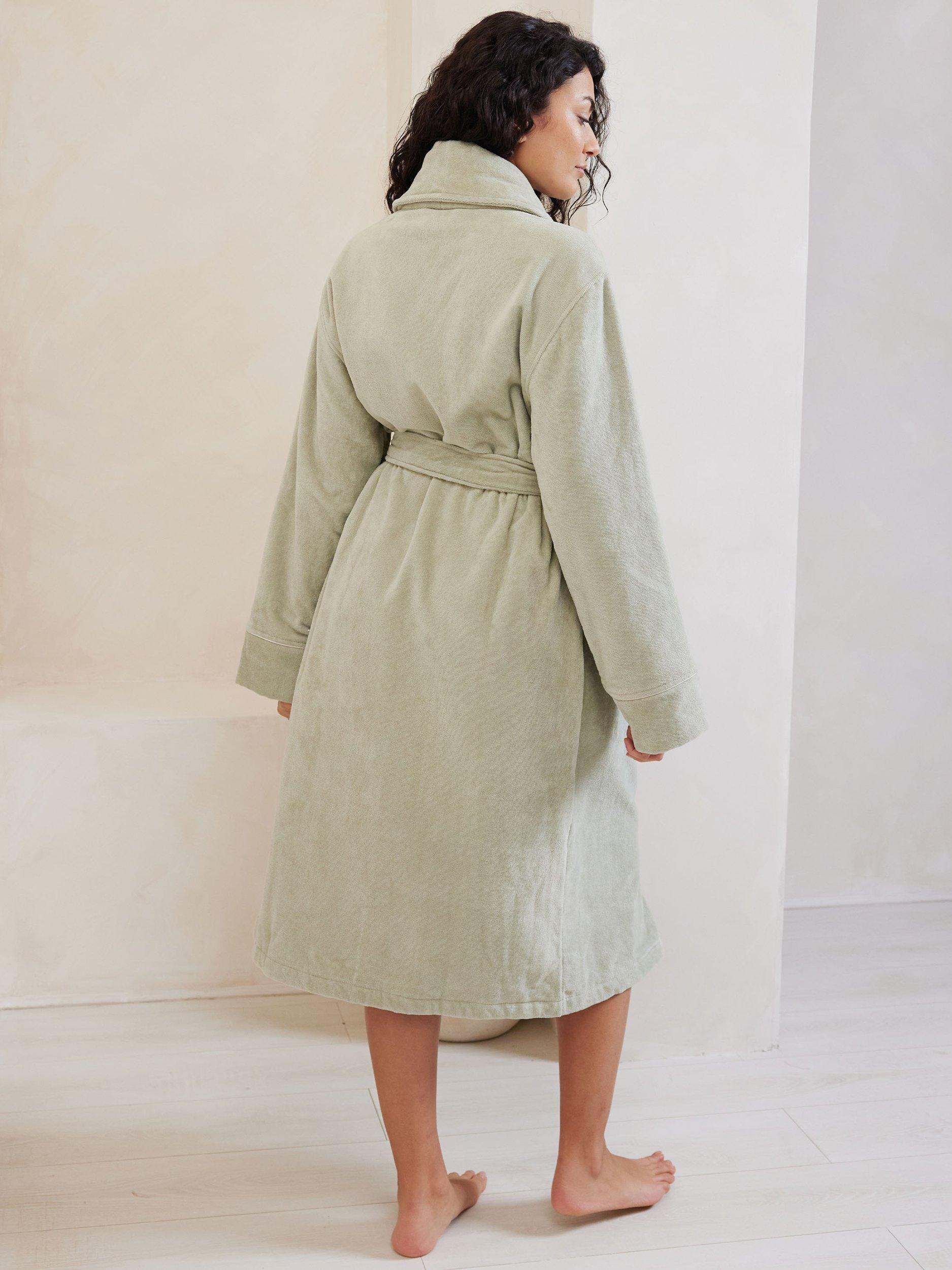 Product image 4 of 5, which shows Chelsea Peers Towelling Satin Tipped Dressing Gown, Green, 6-8