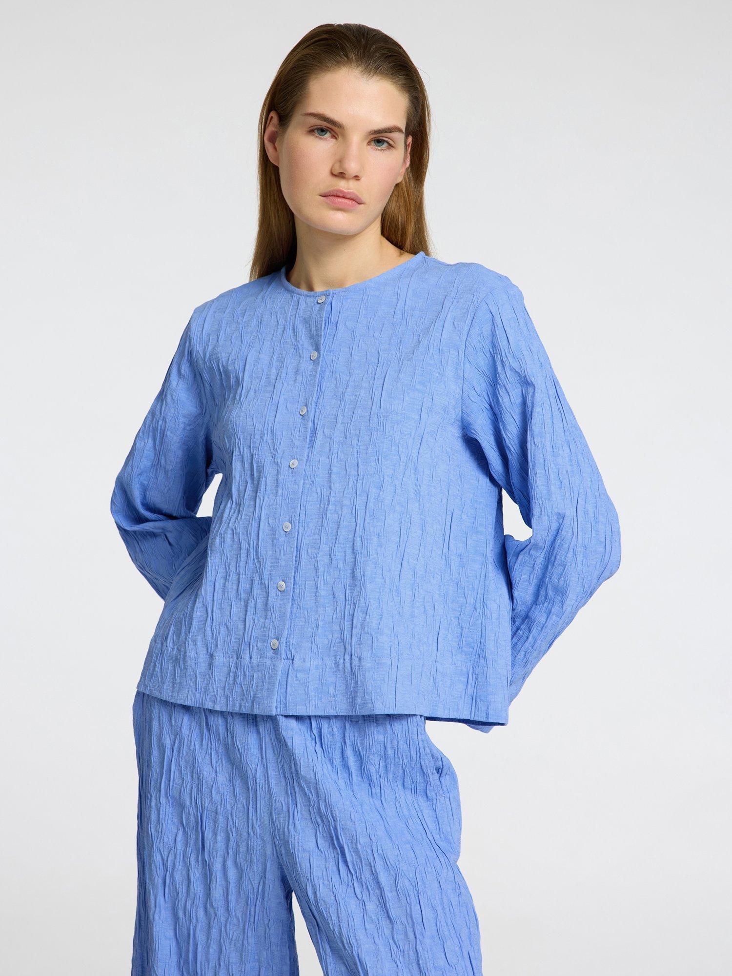 Product image 2 of 6, which shows Selected Coria Crinkle Shirt, Cornflower Blue, 38
