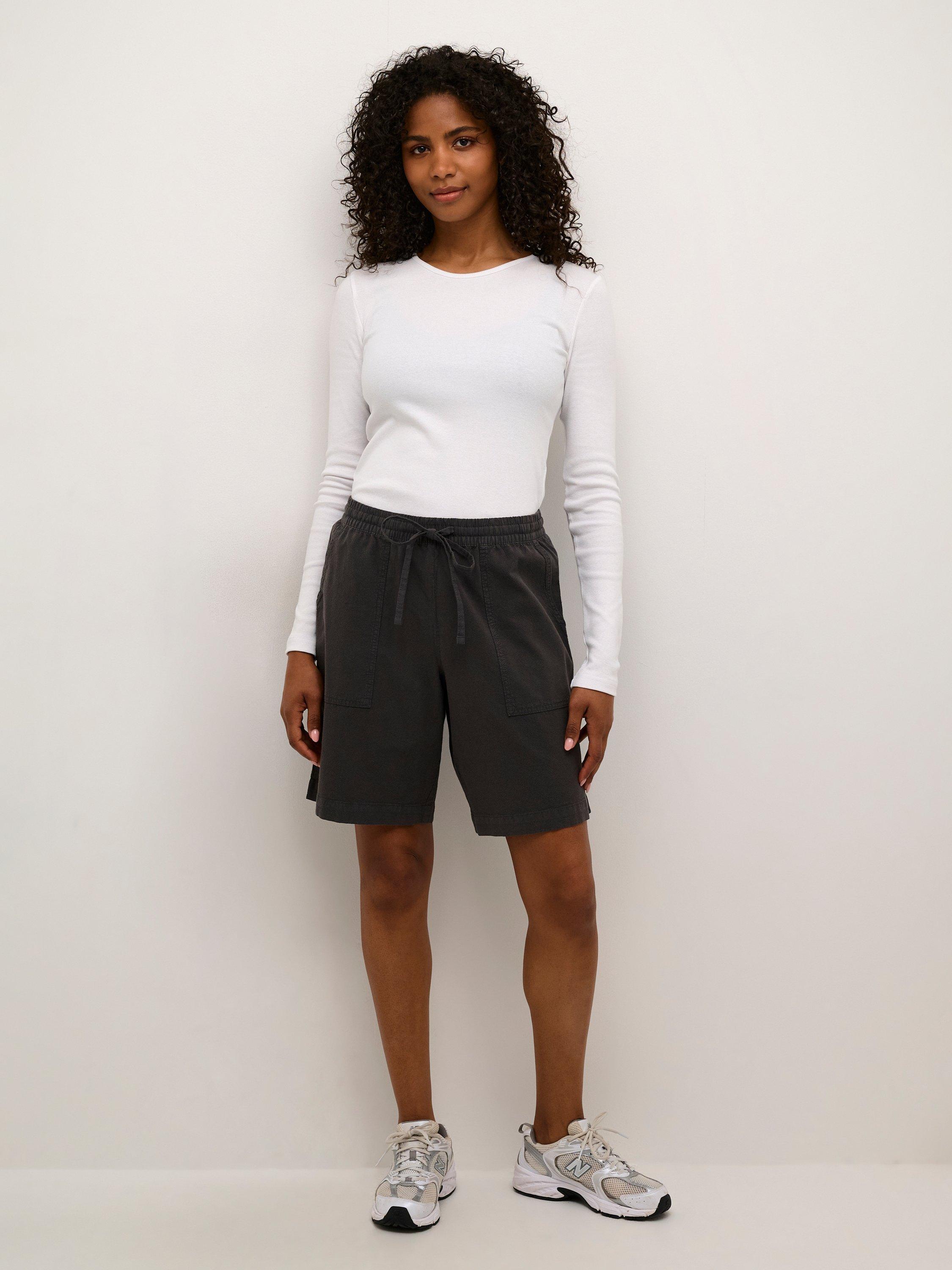 Product image 3 of 6, which shows KAFFE KAnaya Liah Cotton Shorts, Black Oyster, 8
