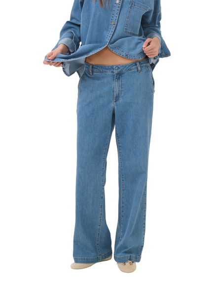 MY ESSENTIAL WARDROBE The Lara Flared Jeans, Medium Blue Wash, Medium Blue Wash