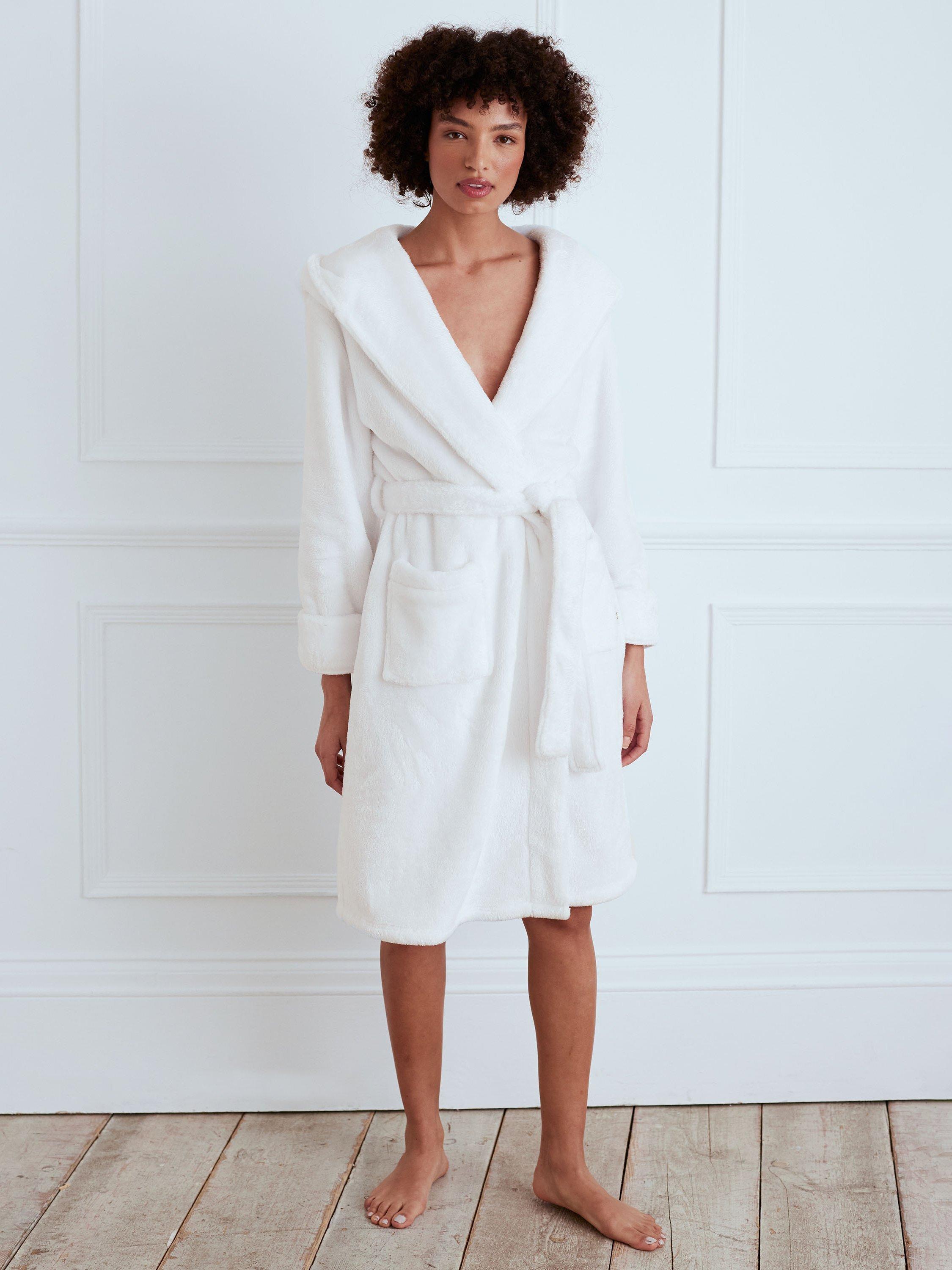 Product image 1 of 4, which shows Chelsea Peers Fleece Hooded Dressing Gown, White, 18