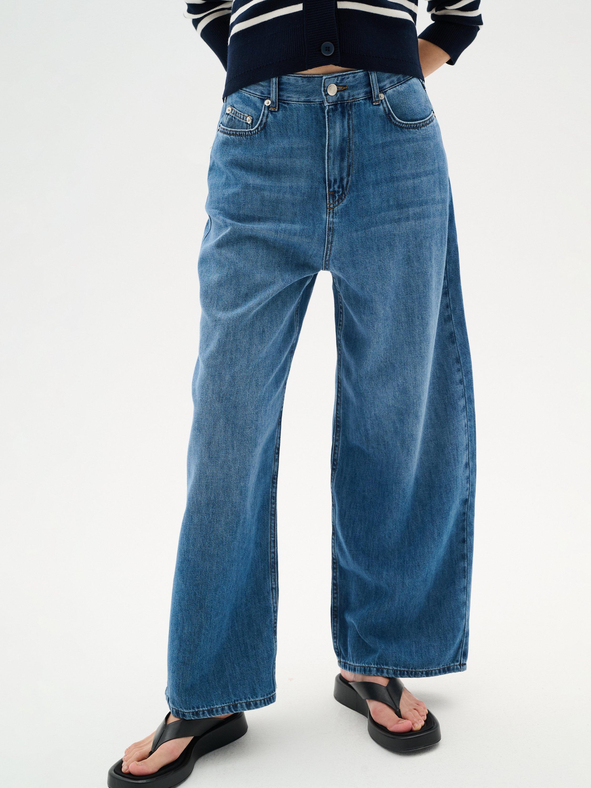 Product image 1 of 4, which shows InWear Sophina Organic Cotton Rich Jeans, Blue Washed, 27R