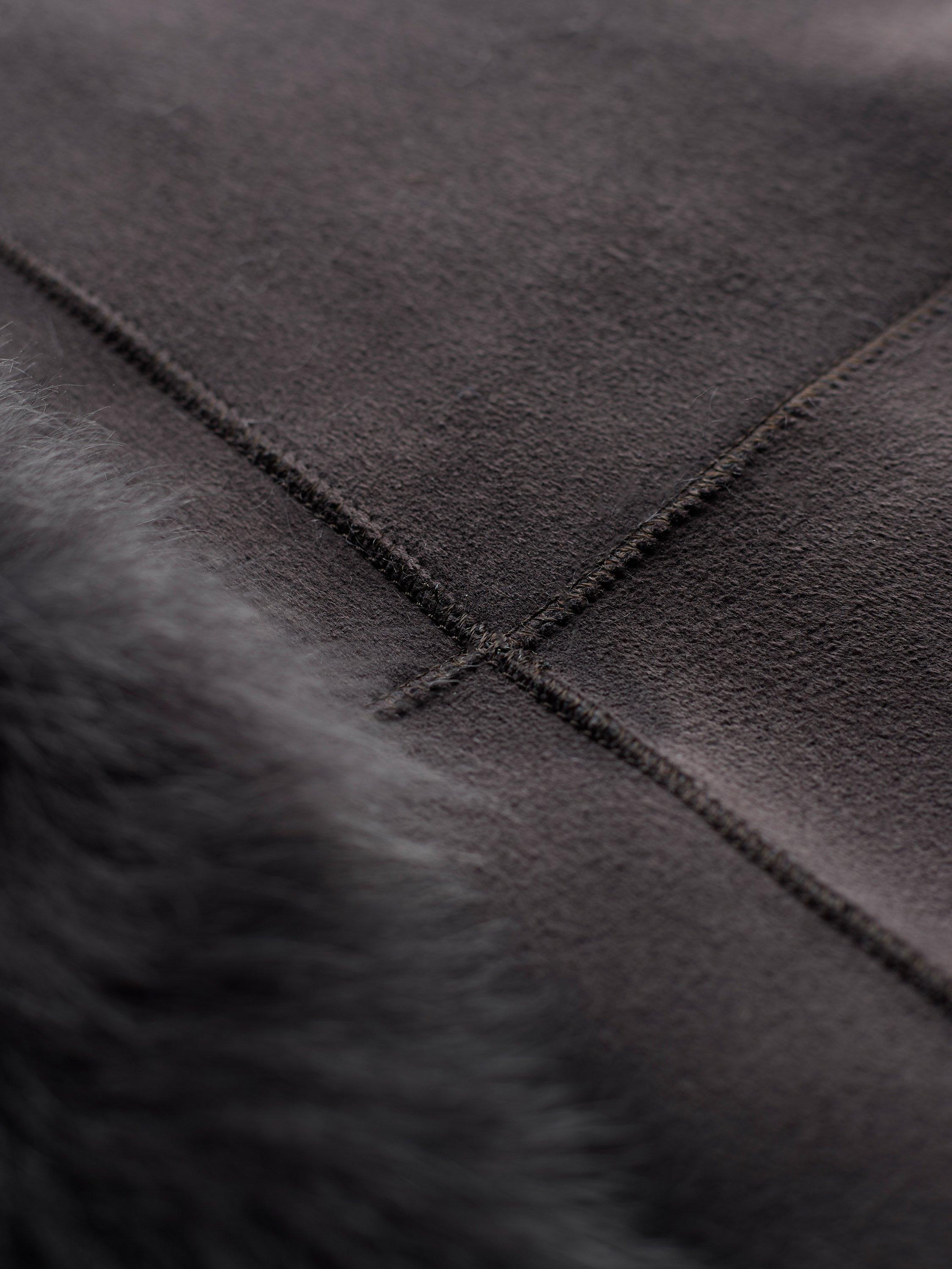 Product image 5 of 7, which shows Celtic & Co. Toscana Sheepskin Gilet, Cacao, 8