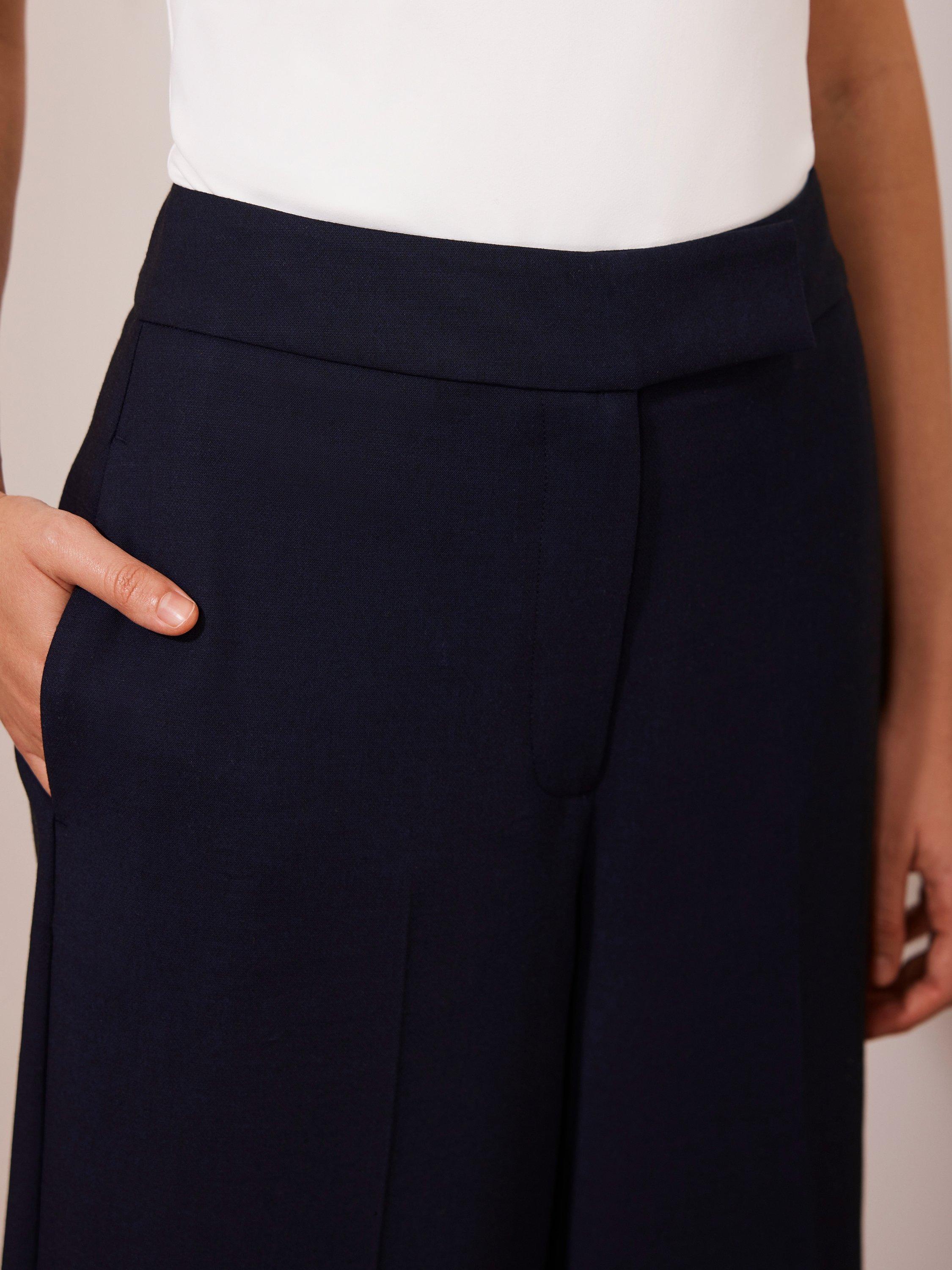 Product image 4 of 8, which shows Mint Velvet Cropped Wide Leg Trousers, Navy, 6R
