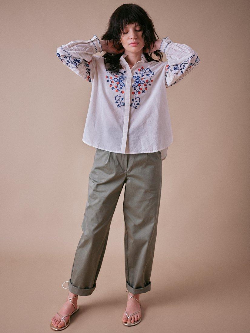 Product image 5 of 6, which shows Cape Cove Wild Strawberries & Cream Top, Egrey Ivory, S