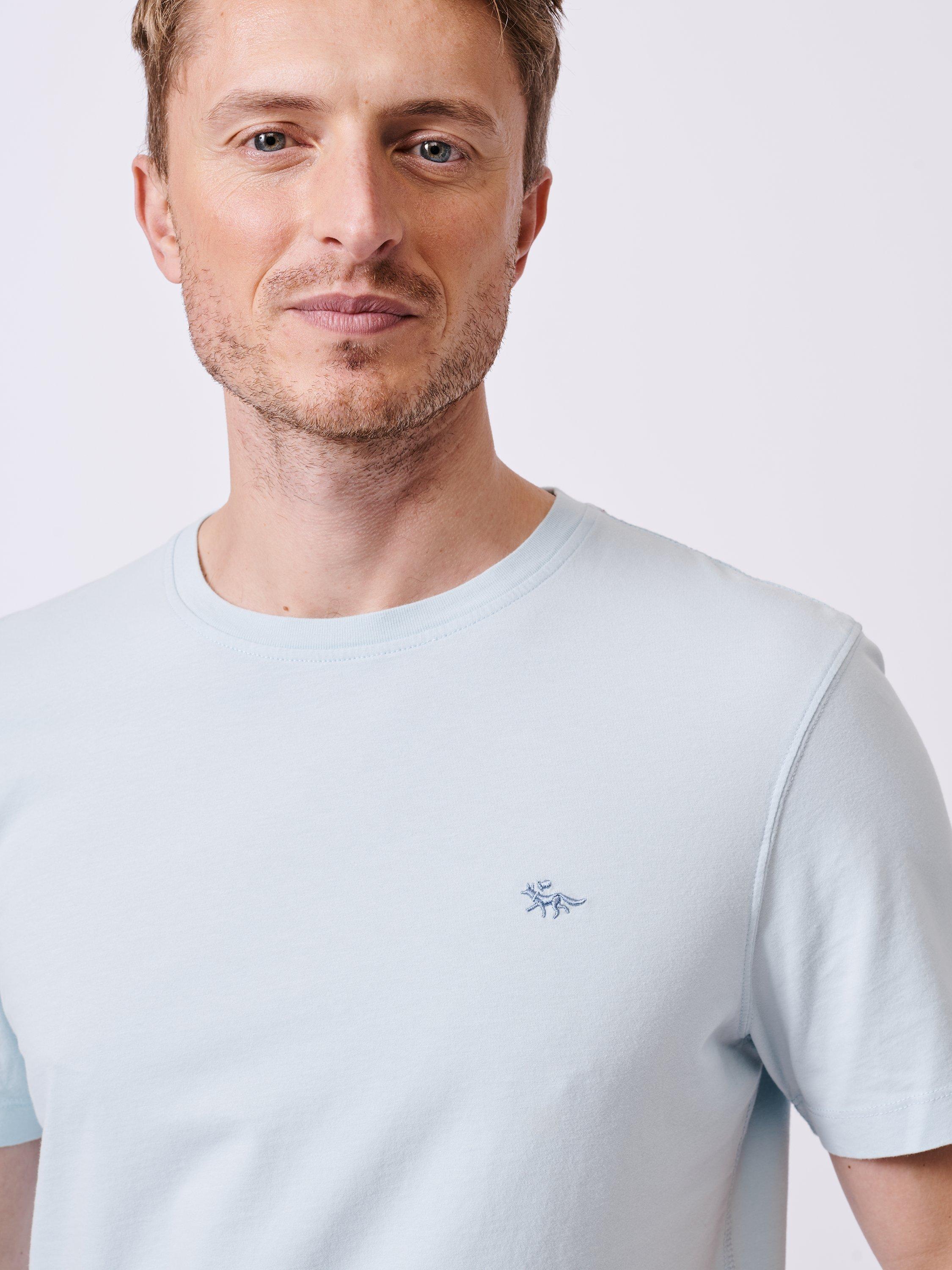Product image 4 of 6, which shows Aubin Organic Cotton Regular Fit Short Sleeve Logo T-Shirt, Pale Blue, M