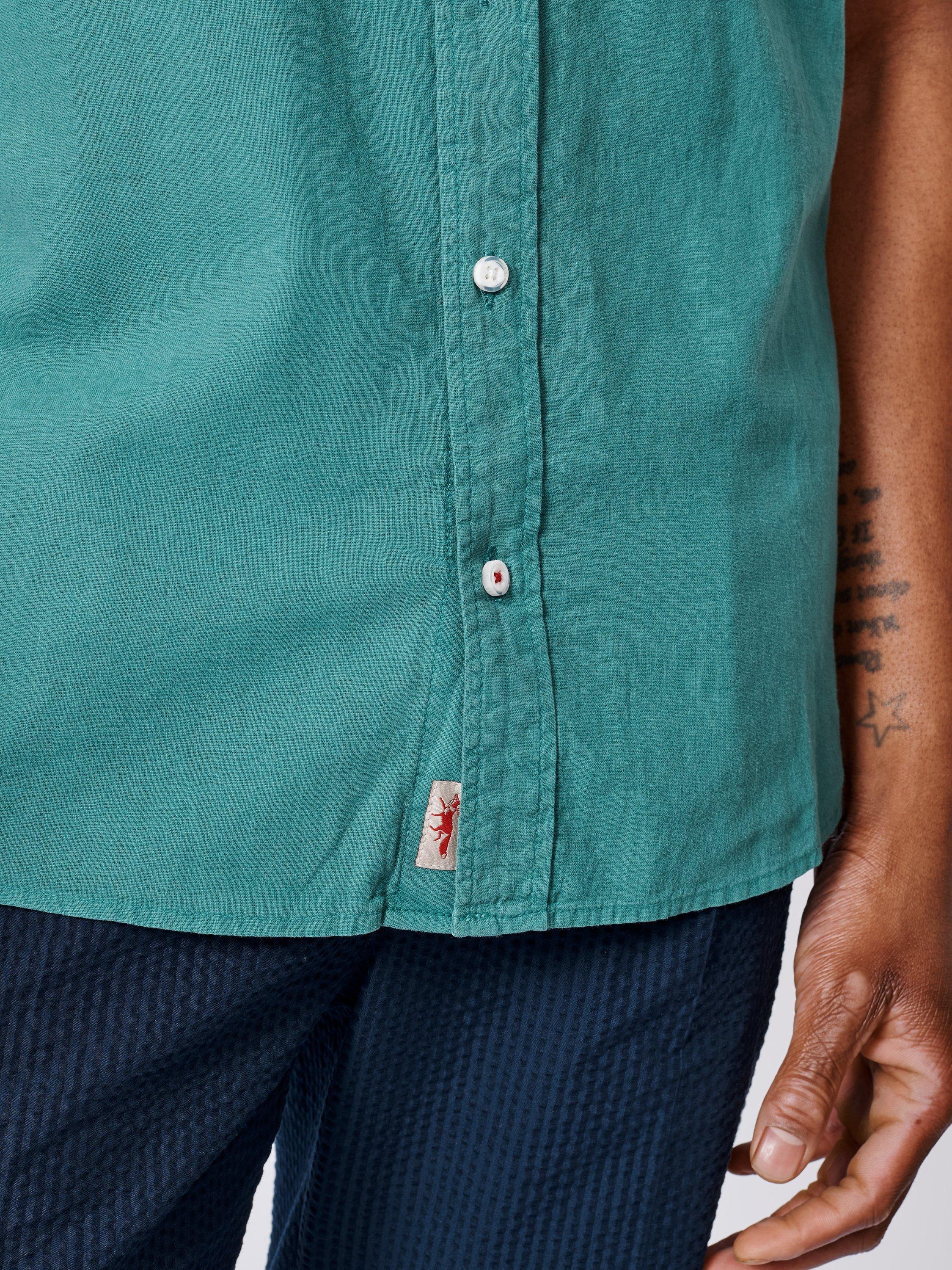 Product image 4 of 5, which shows Aubin Fulstow Linen Blend Regular Fit Short Sleeve Shirt, Jade, S