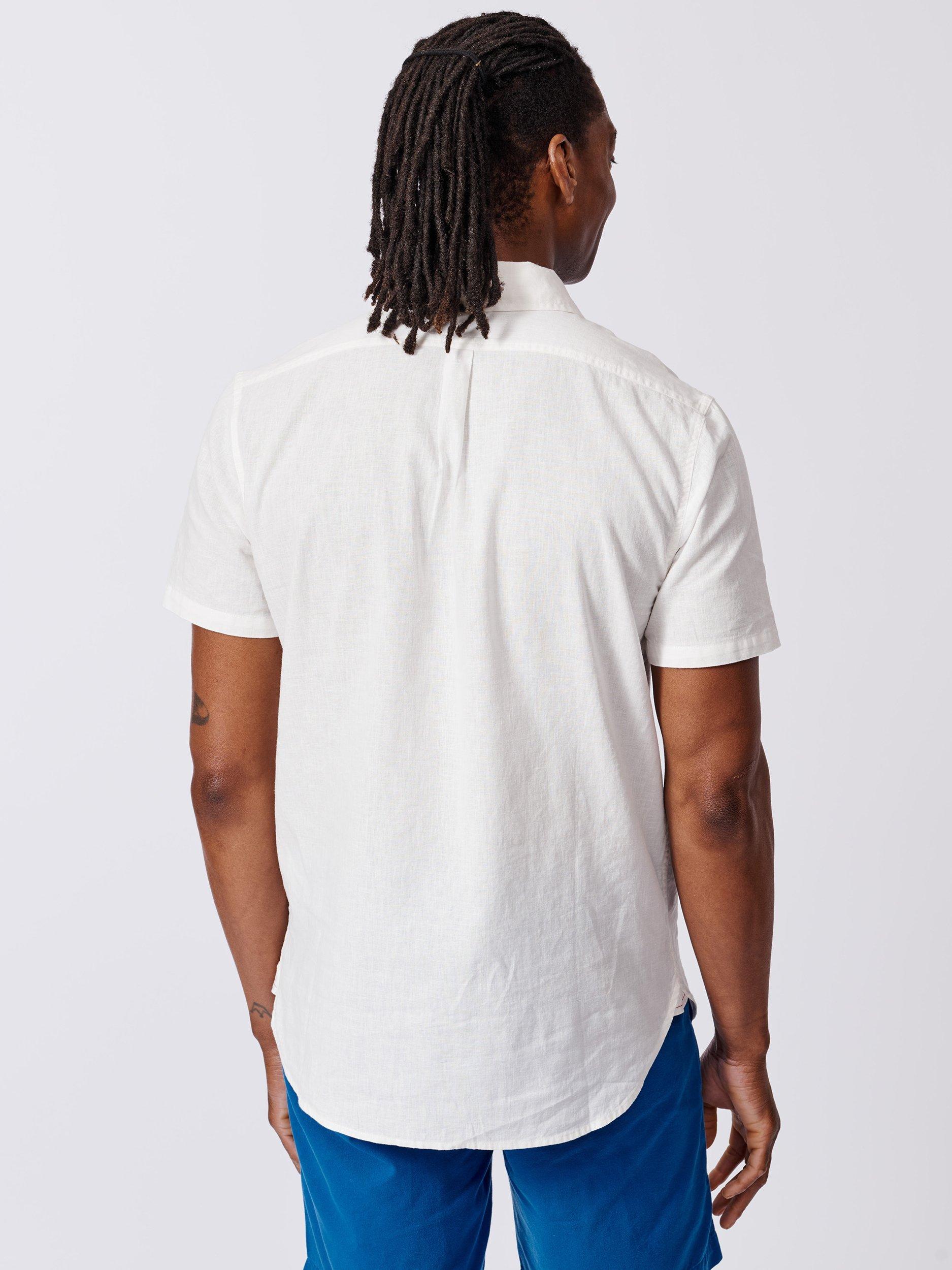 Product image 2 of 6, which shows Aubin Fulstow Linen Blend Regular Fit Short Sleeve Shirt, White, S