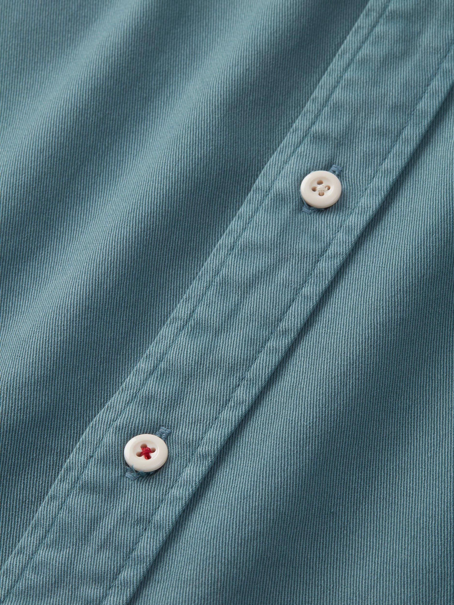Product image 5 of 6, which shows Aubin Rigsby Washed Cotton Shirt, Washed Jade, L