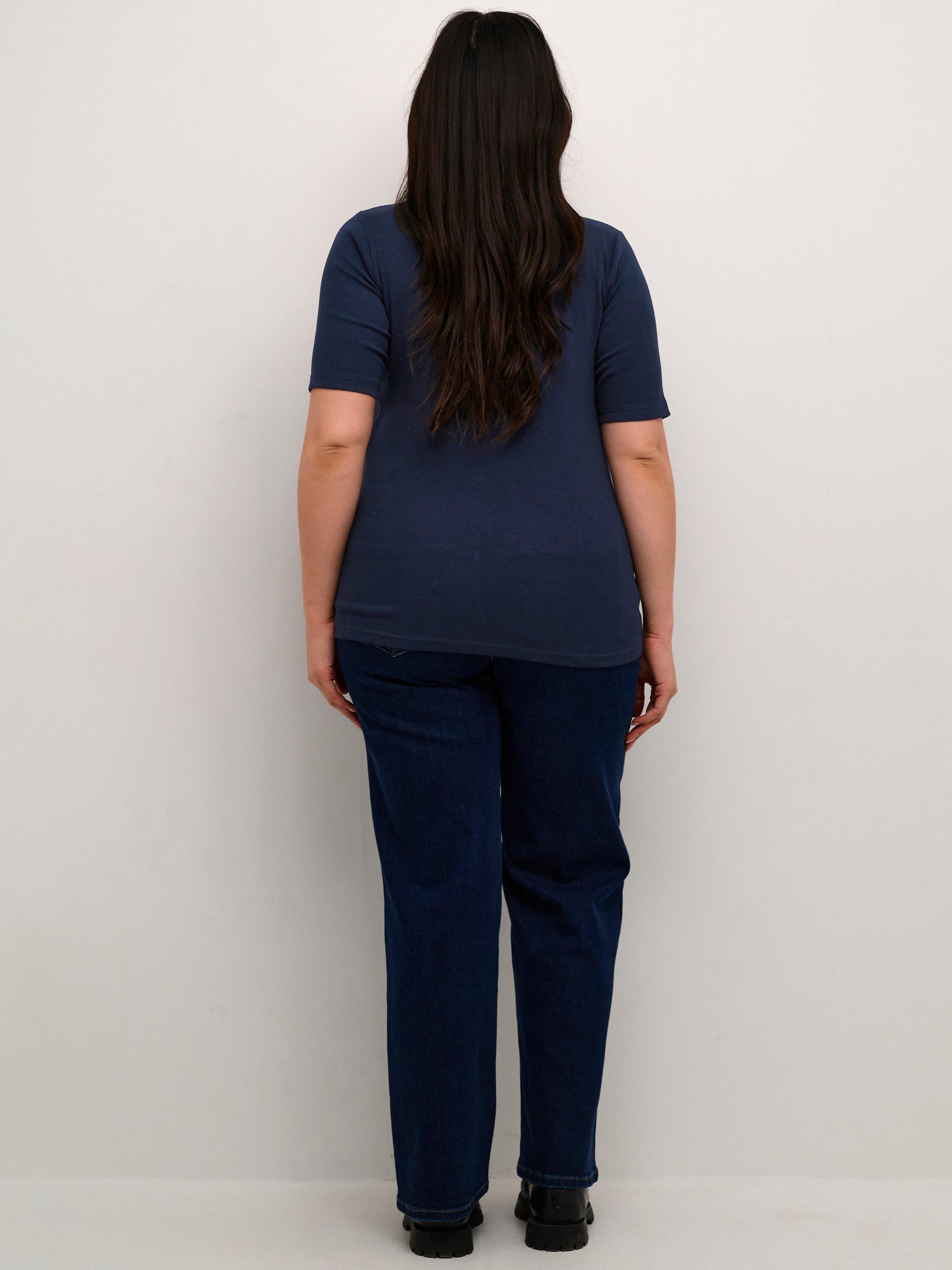 Product image 2 of 6, which shows KAFFE Curve Carina T-Shirt, Midnight Marine, S