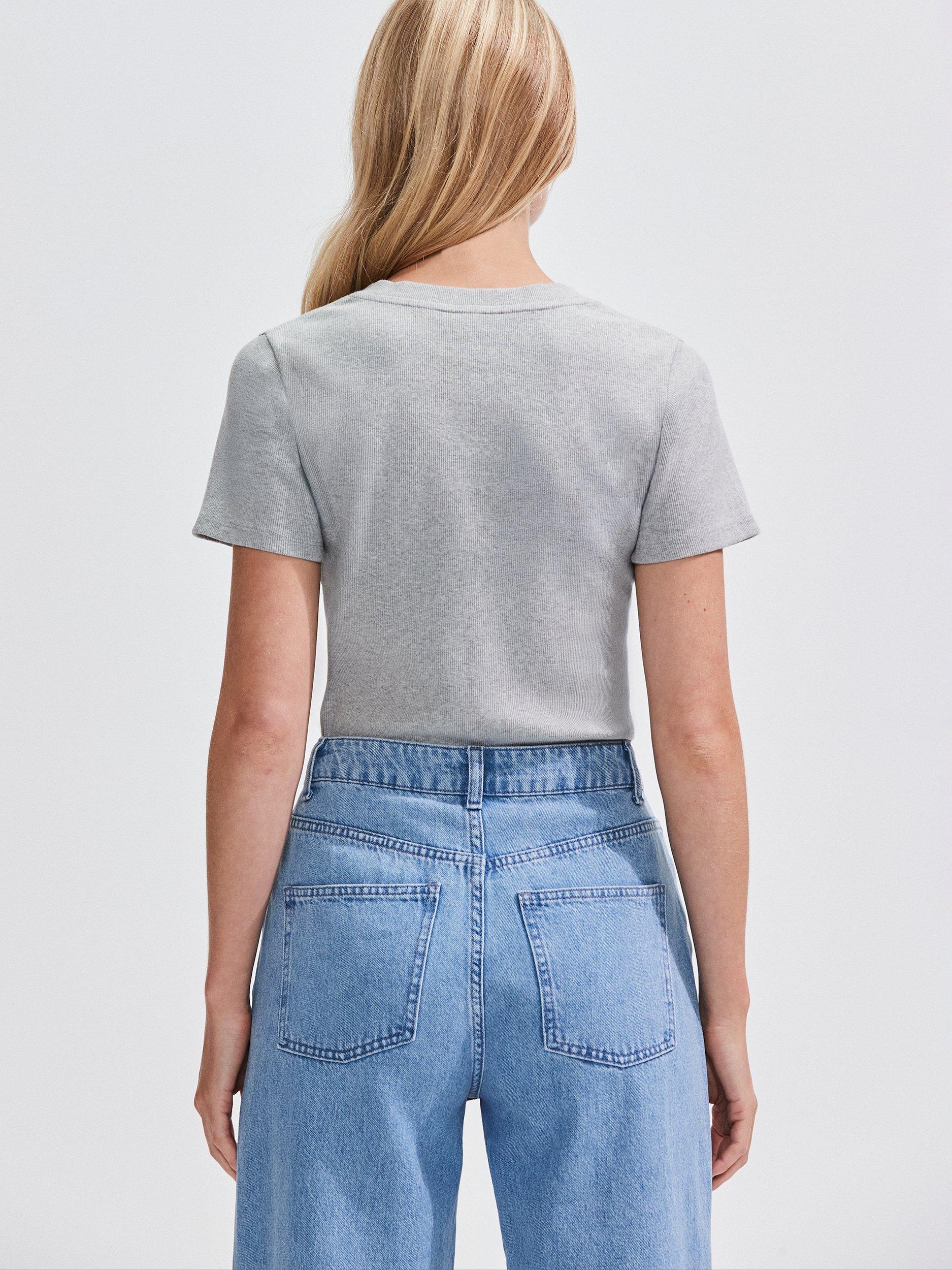 Product image 3 of 4, which shows Ro&Zo Ribbed V-Neck T-Shirt, Grey Marl, S